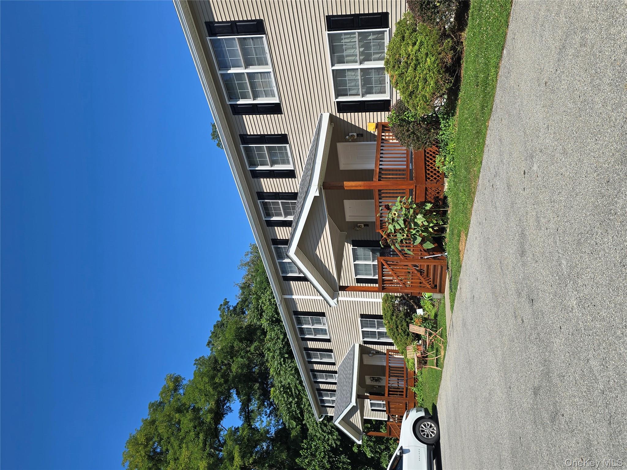 1-18 Willow Way # 2, Rhinebeck, NY 12572