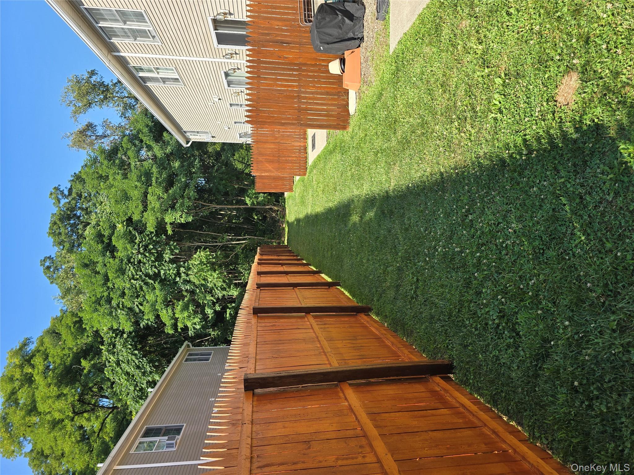 1-18 Willow Way # 2, Rhinebeck, NY 12572