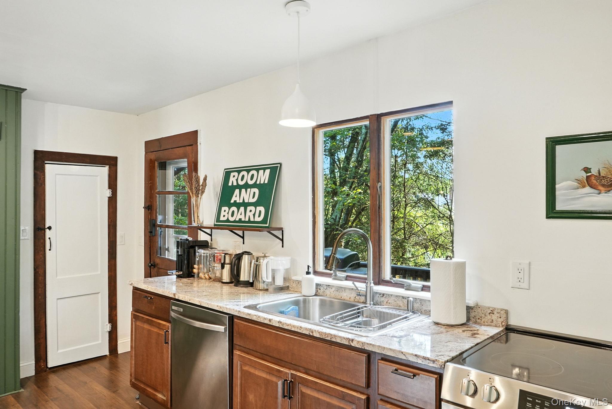 714 E Hill Road, Jeffersonville, NY 12748