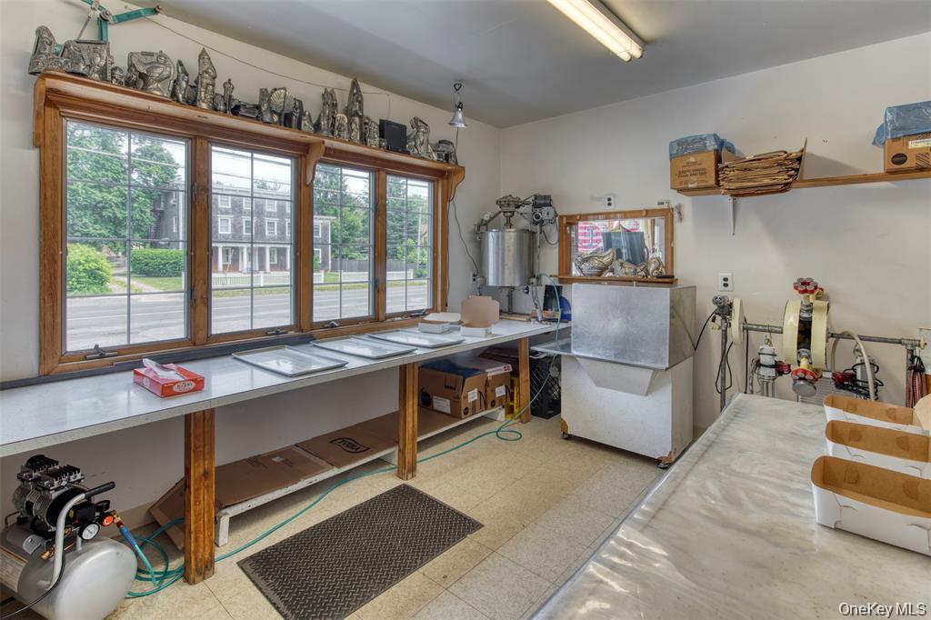 22350 Main Road, Orient, NY 11957