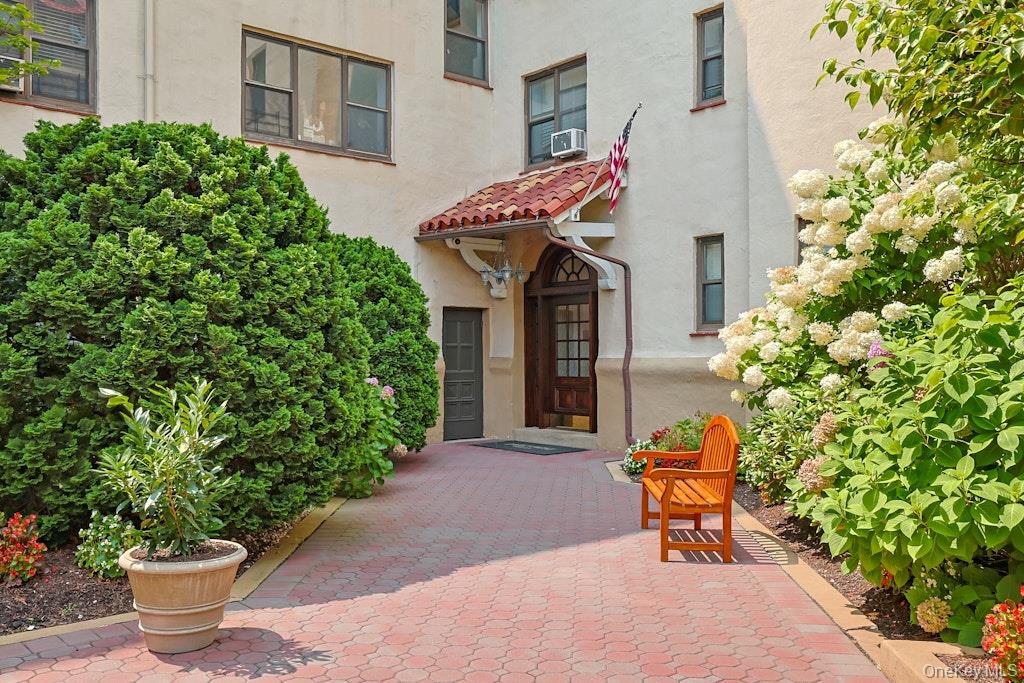 17 N Chatsworth Avenue # 6KL, Larchmont, NY 10538