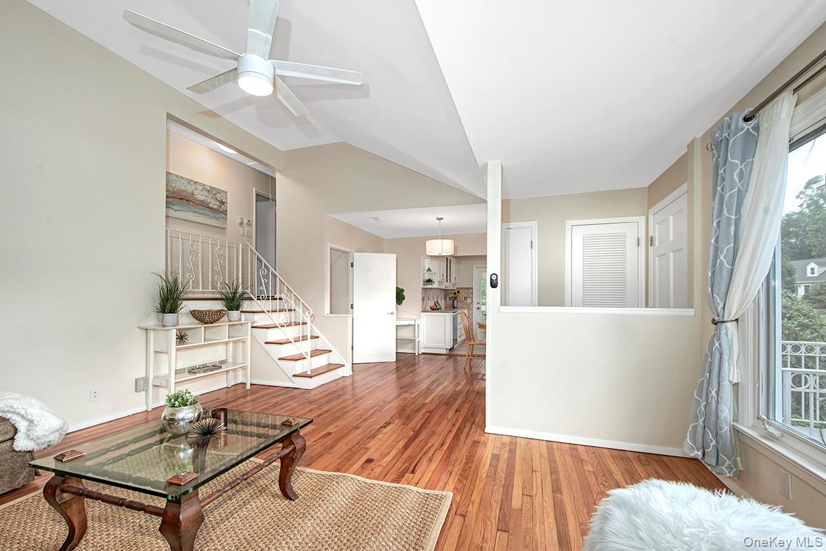 22 Daly Cross Road, Mount Kisco, NY 10549