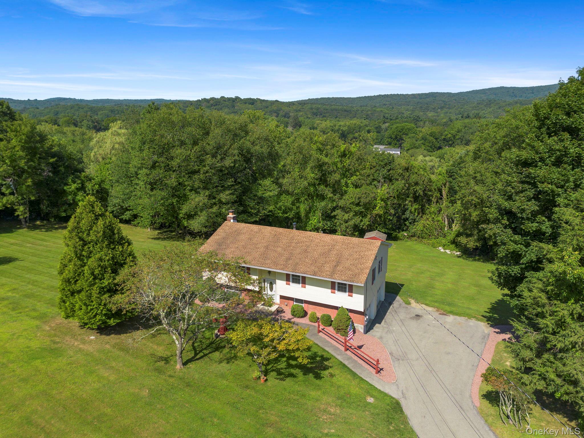 39 Horsepound Road, Carmel, NY 10512