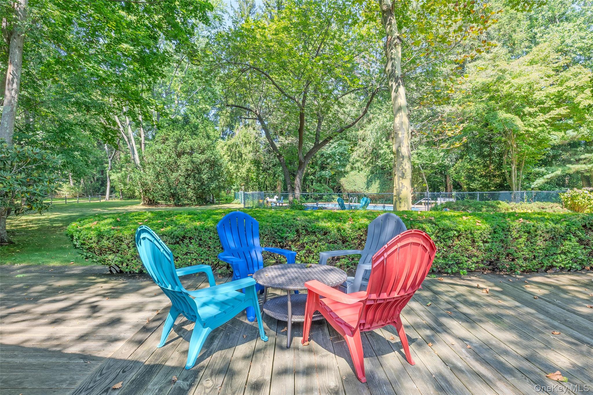 34 Cherry Lane E, Syosset, NY 11791