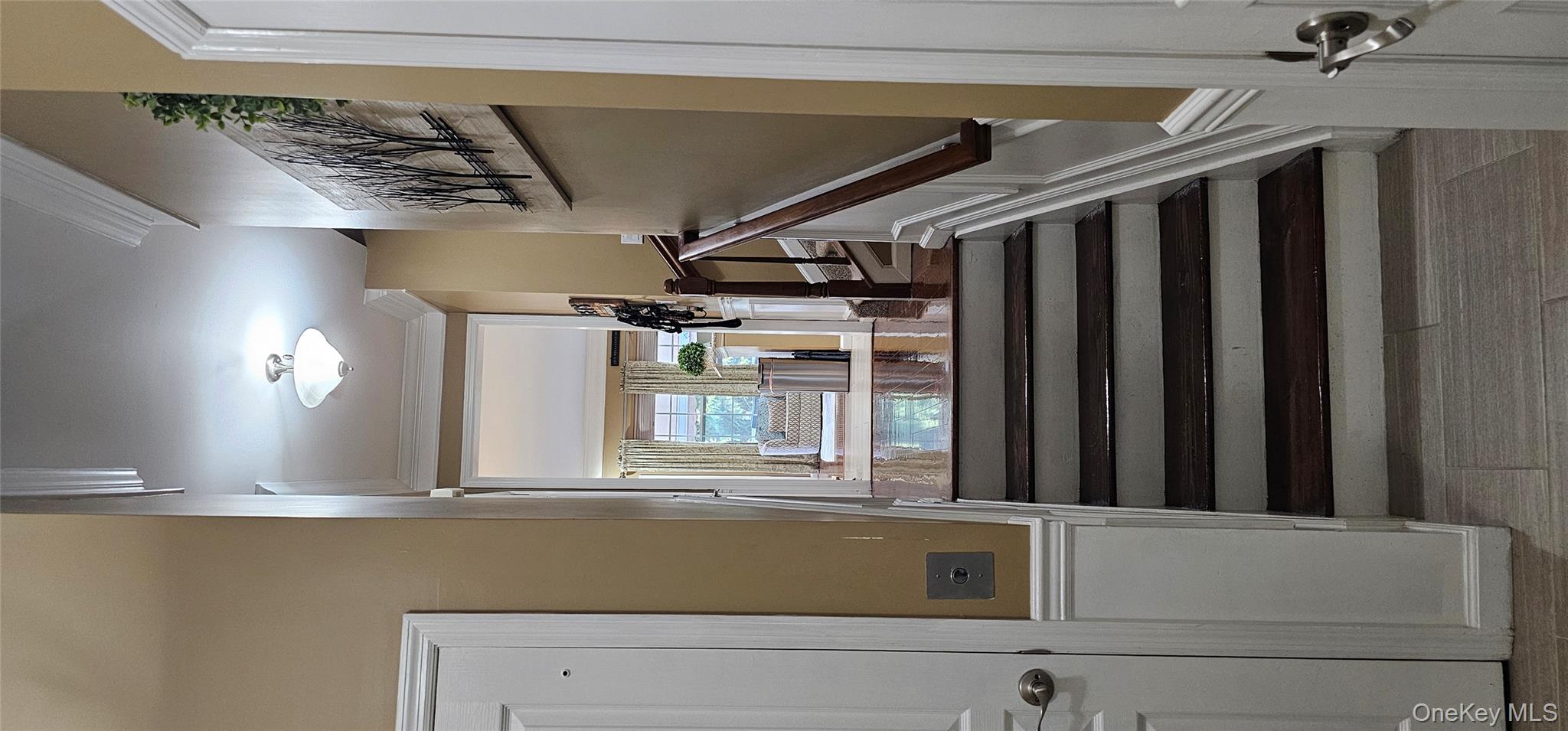 19 Virginia Pine Lane, Bay Shore, NY 11706