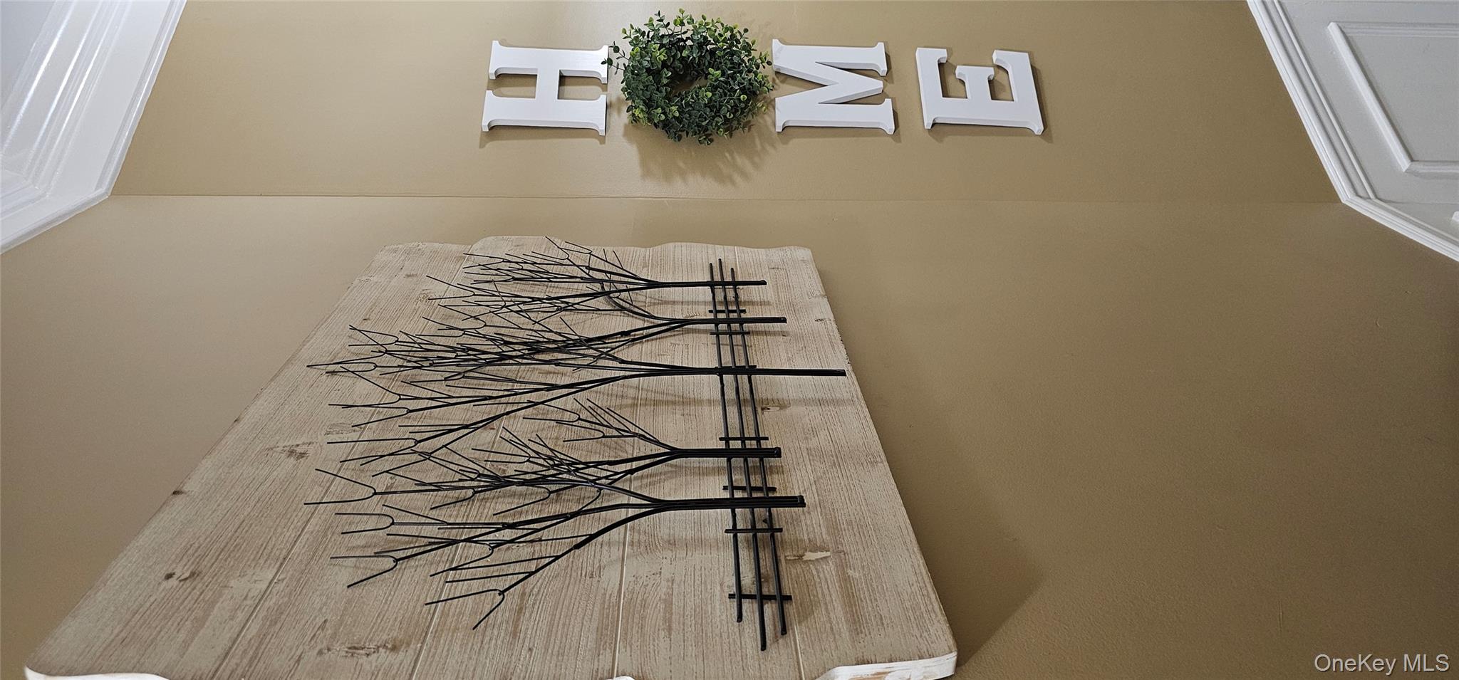 19 Virginia Pine Lane, Bay Shore, NY 11706