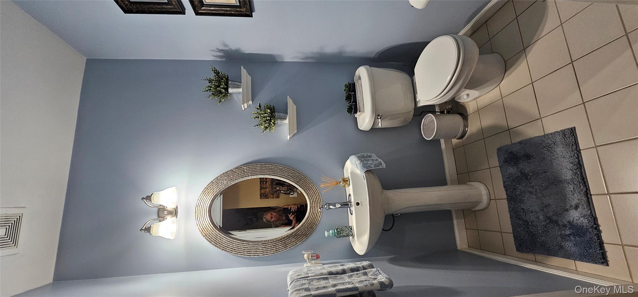 19 Virginia Pine Lane, Bay Shore, NY 11706