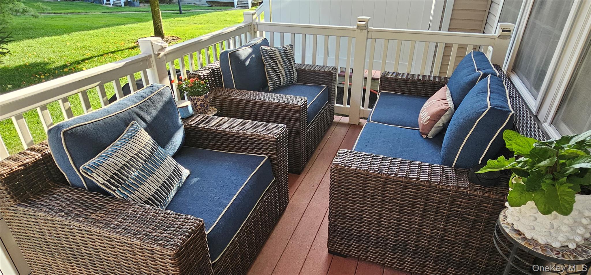 19 Virginia Pine Lane, Bay Shore, NY 11706