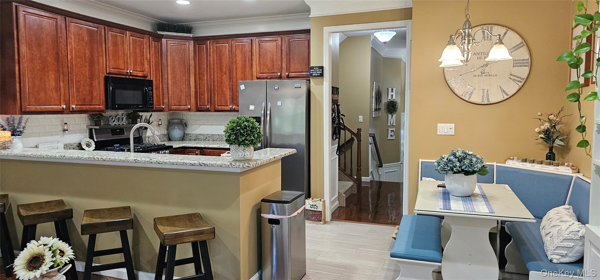 19 Virginia Pine Lane, Bay Shore, NY 11706