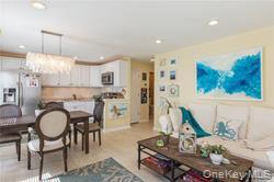 95 Springville Road # 8, Hampton Bays, NY 11946