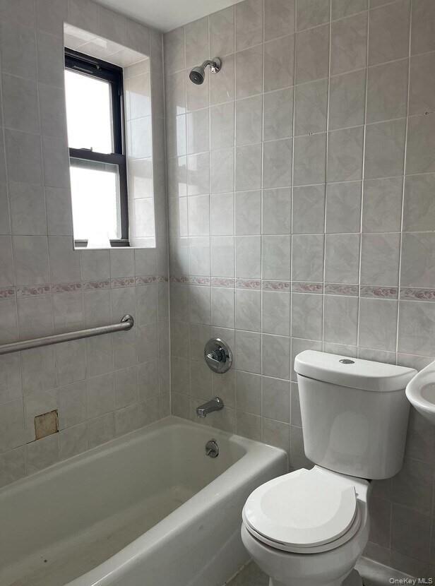 132-25 Pople Ave, Flushing, NY 11355