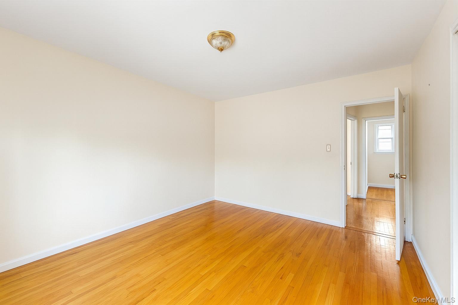 1570 Colden Avenue, Bronx, NY 10462