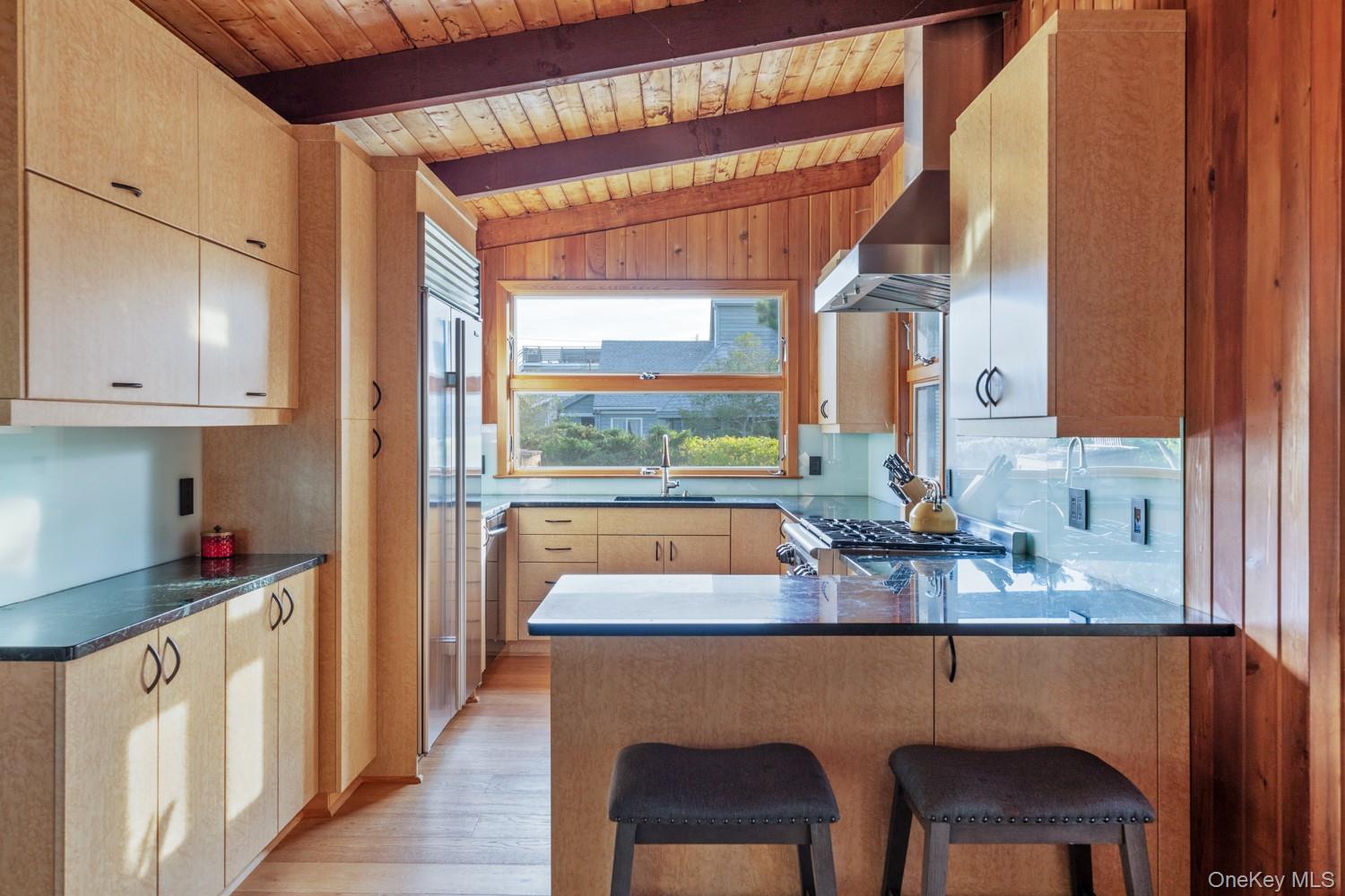 19 Crescent Avenue, Seaview, NY 11770