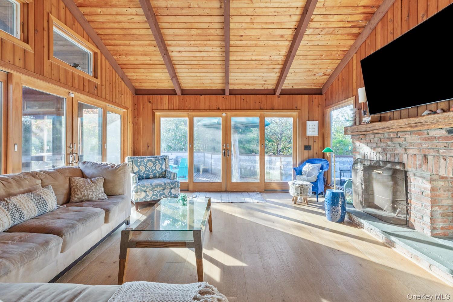 19 Crescent Avenue, Seaview, NY 11770