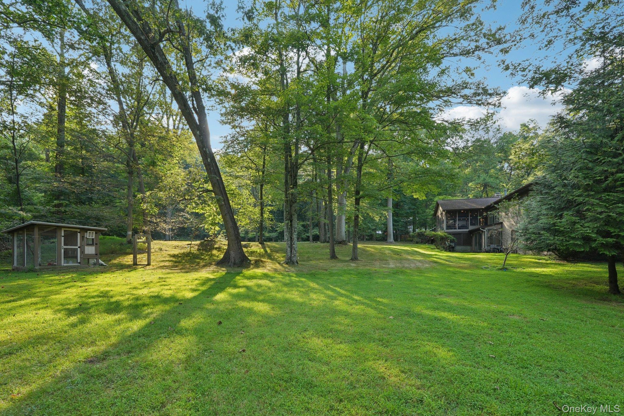 11 Old Phillips Hill Road, New City, NY 10956