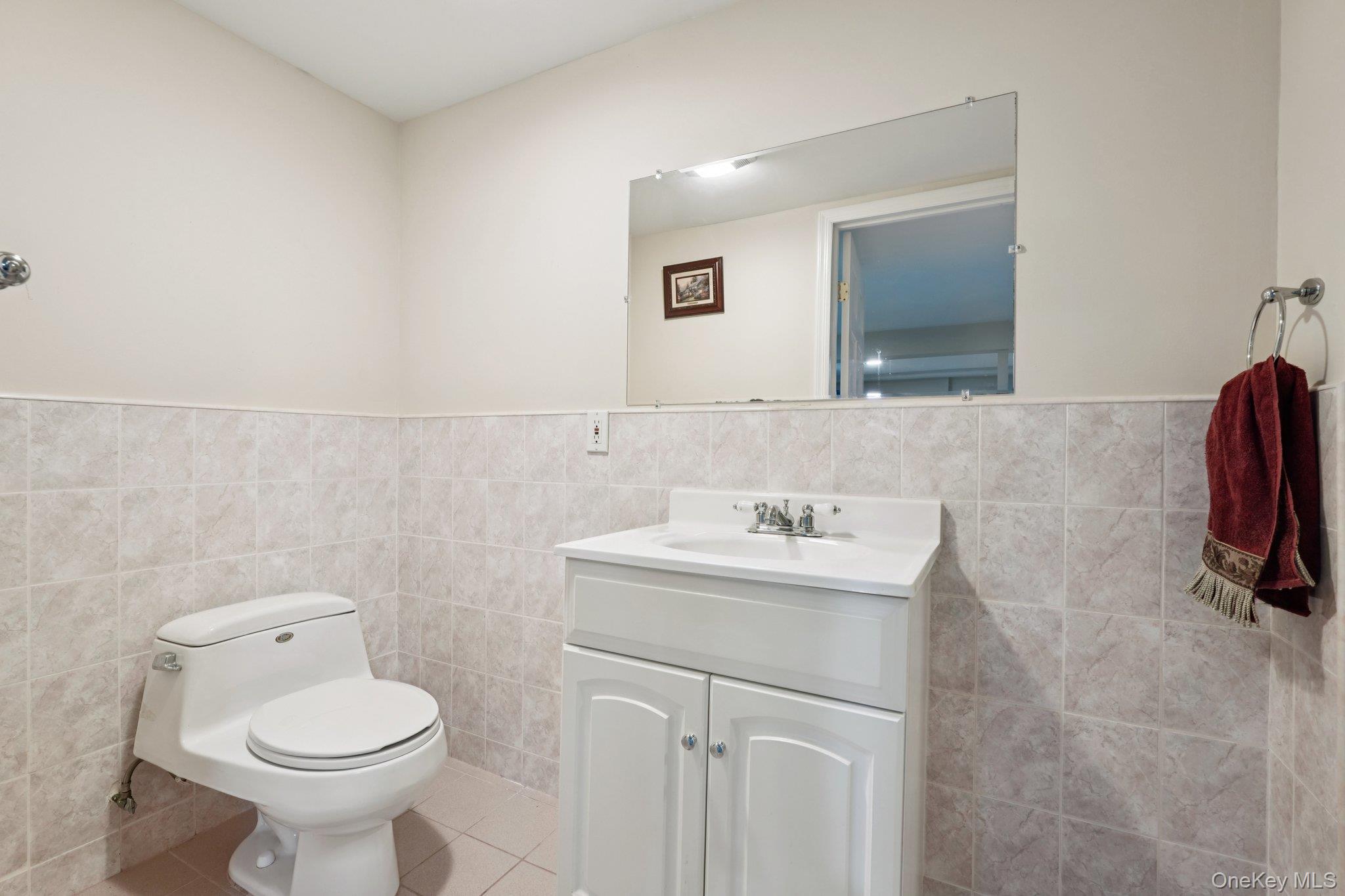 11 Old Phillips Hill Road, New City, NY 10956