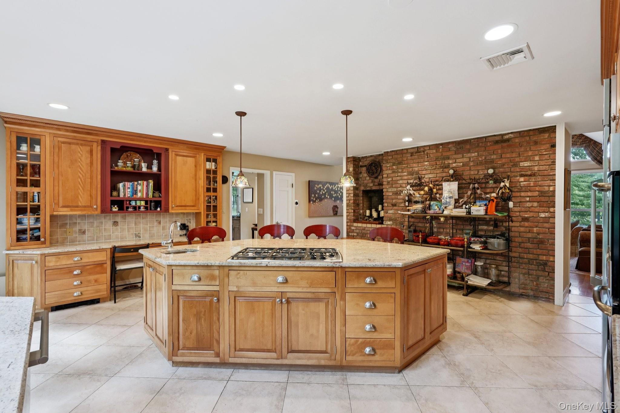 11 Old Phillips Hill Road, New City, NY 10956