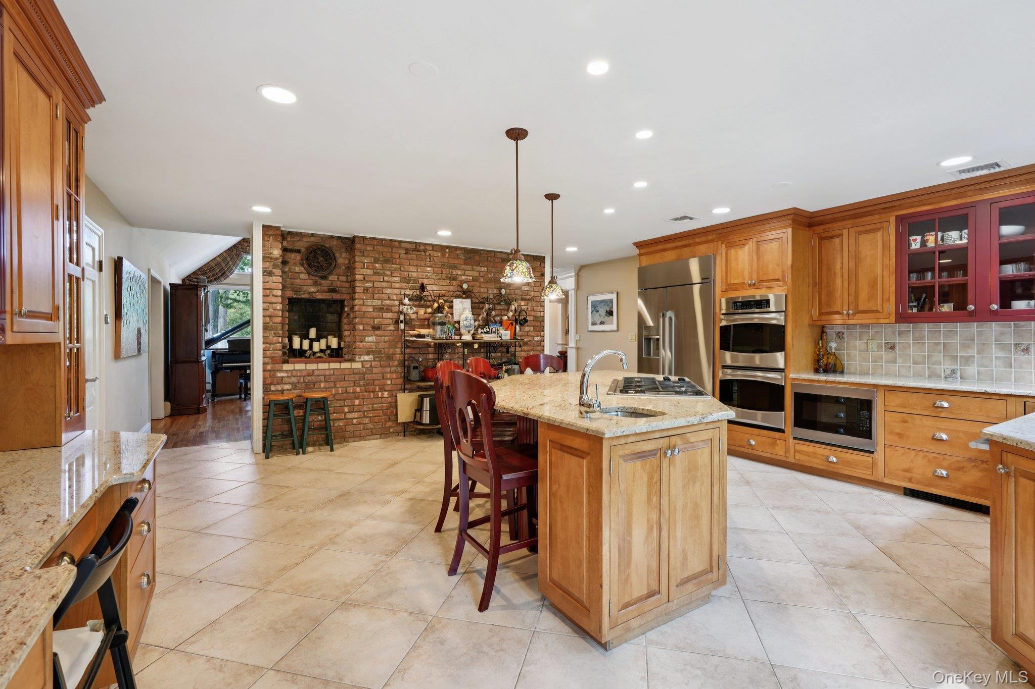 11 Old Phillips Hill Road, New City, NY 10956