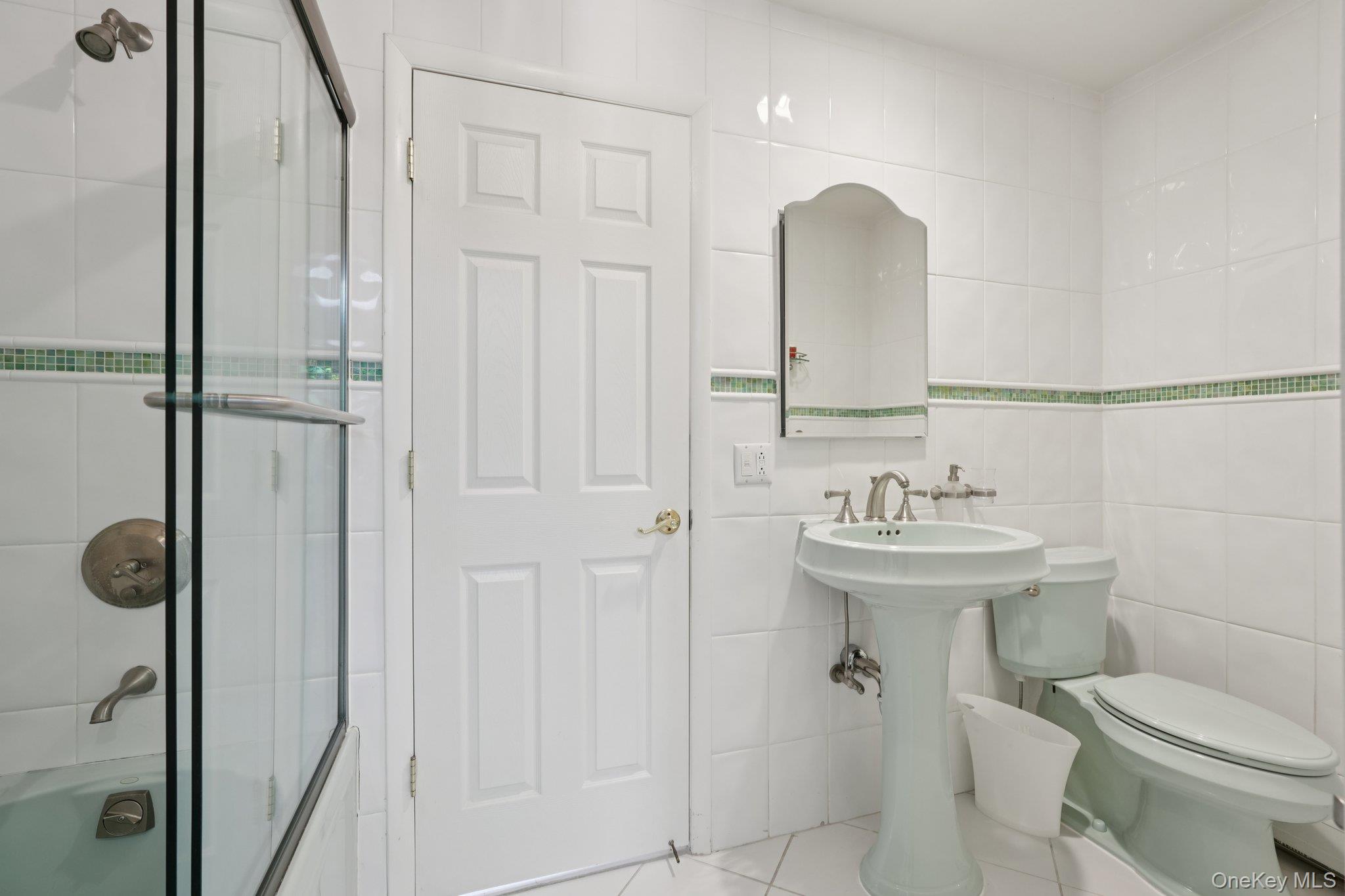 11 Old Phillips Hill Road, New City, NY 10956