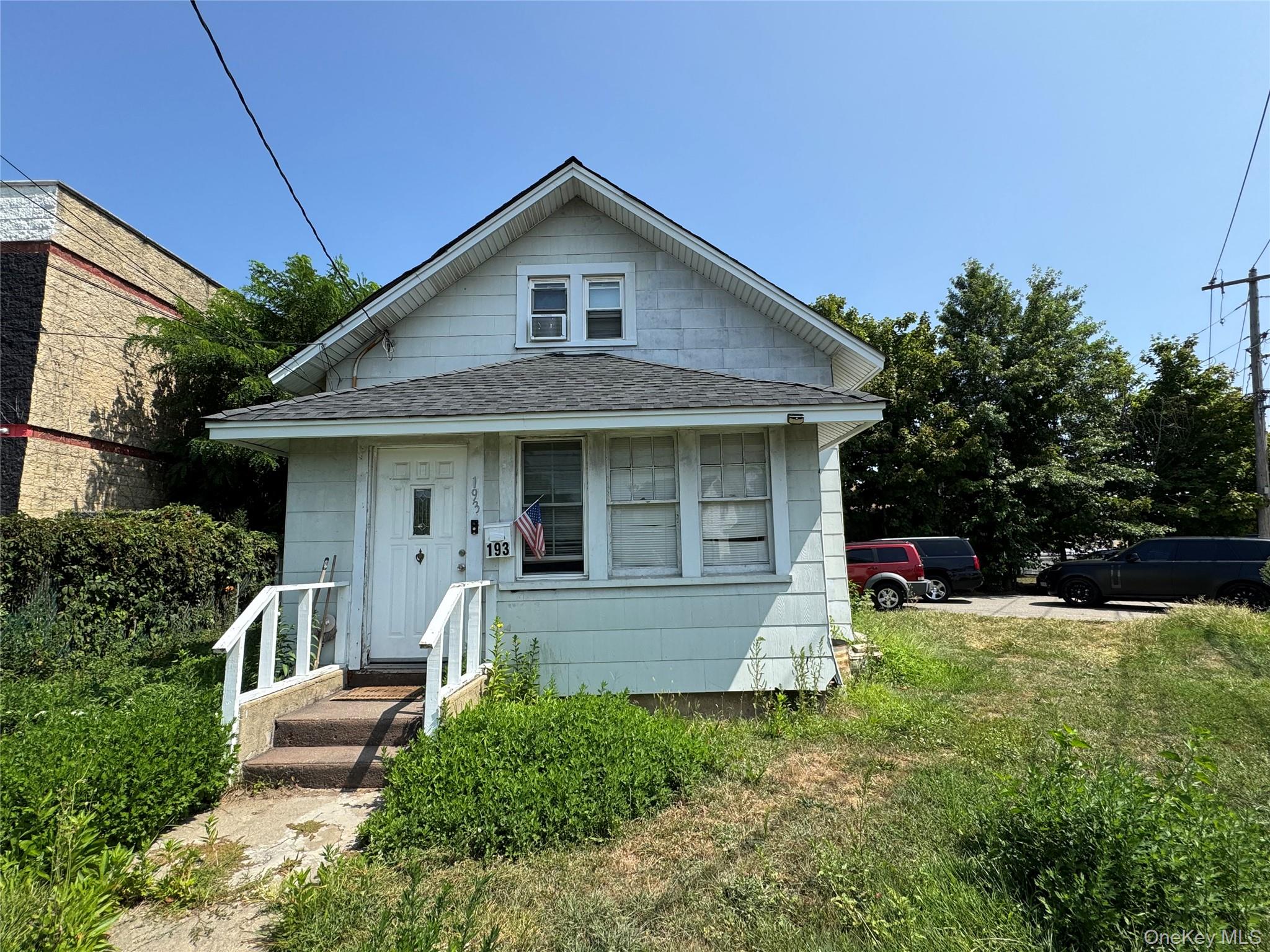 193 W Graham Avenue, Hempstead, NY 11550