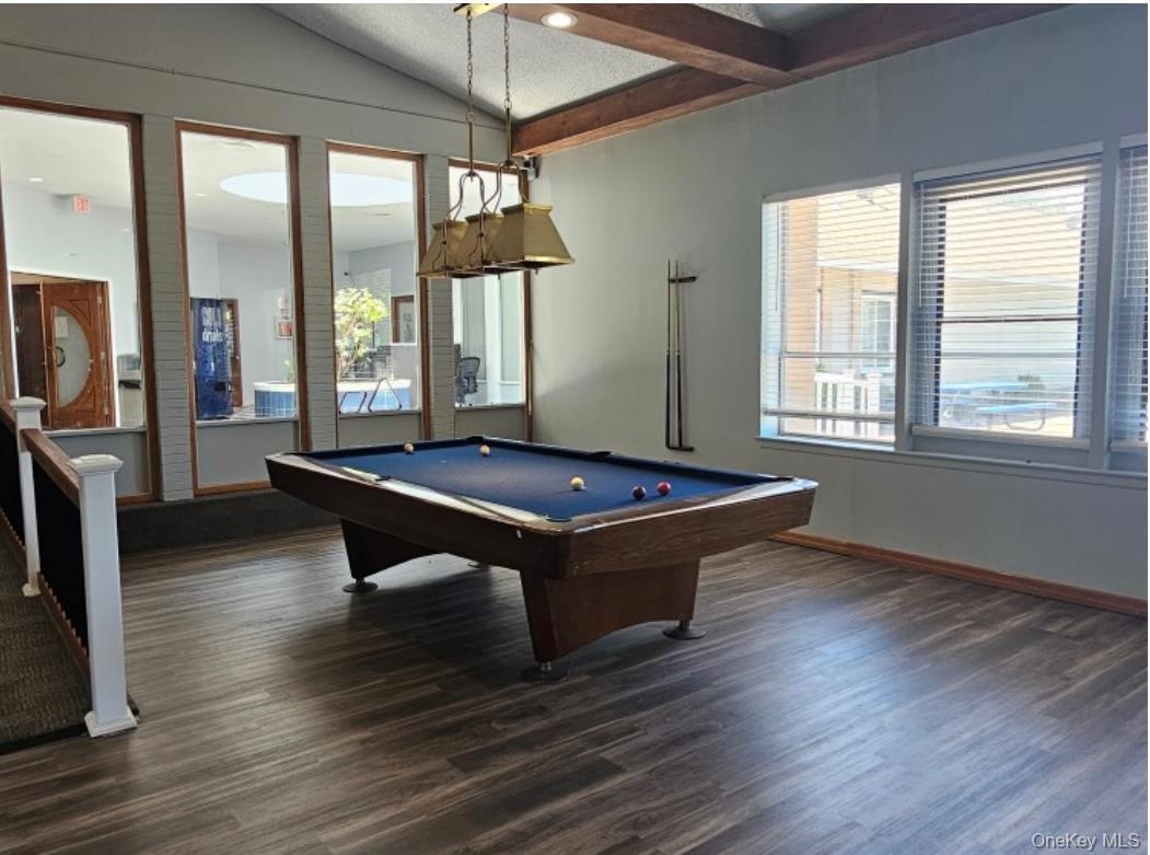 198 Pointe Circle North # 198, Coram, NY 11727