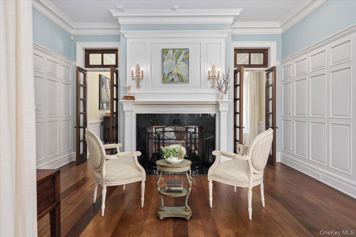 2 Sunset Drive, Head Of The Harbor, NY 11780