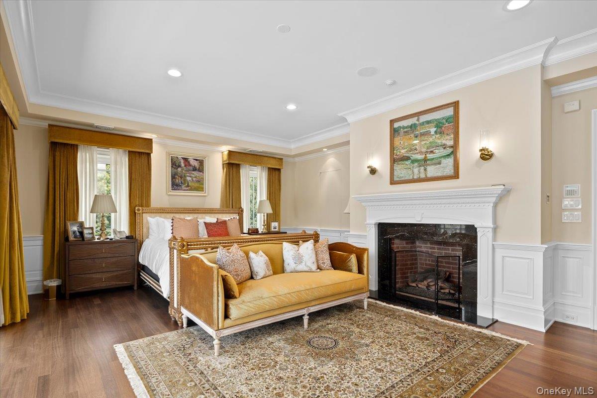 2 Sunset Drive, Head Of The Harbor, NY 11780