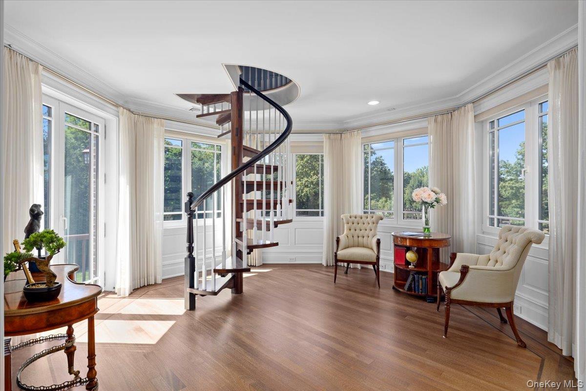 2 Sunset Drive, Head Of The Harbor, NY 11780