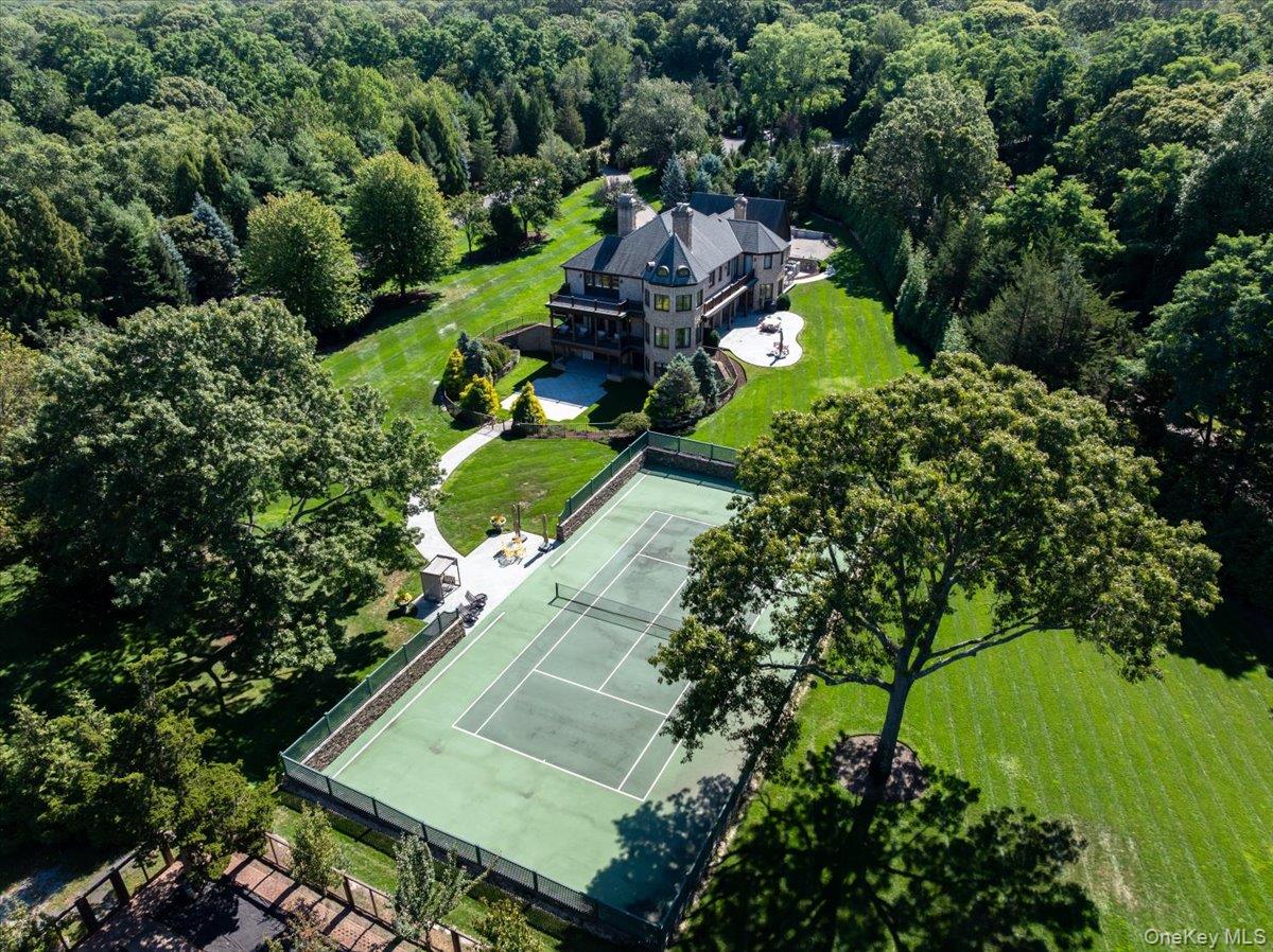 2 Sunset Drive, Head Of The Harbor, NY 11780