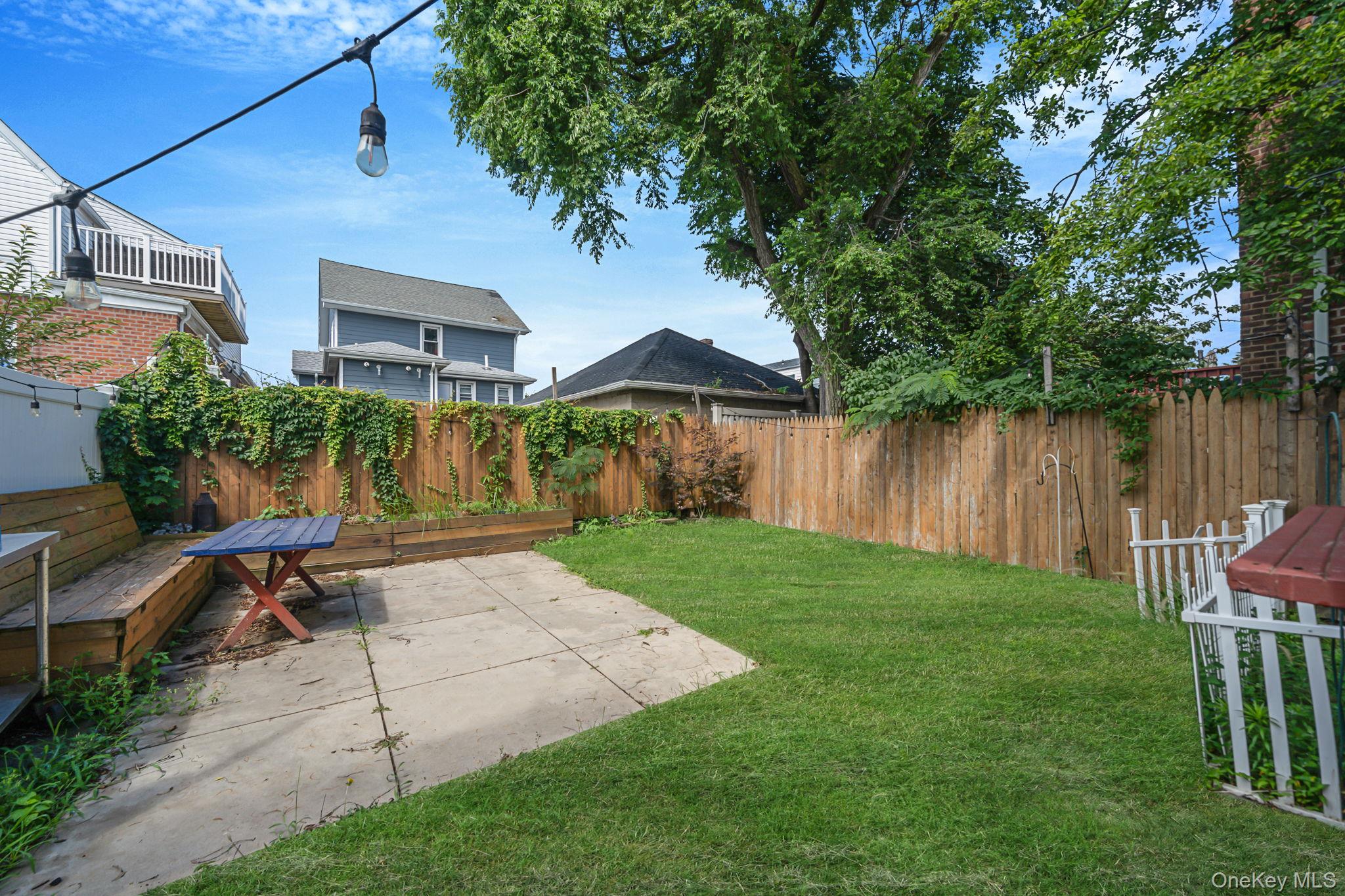 533 Beach 127th Street, Belle Harbor, NY 11694