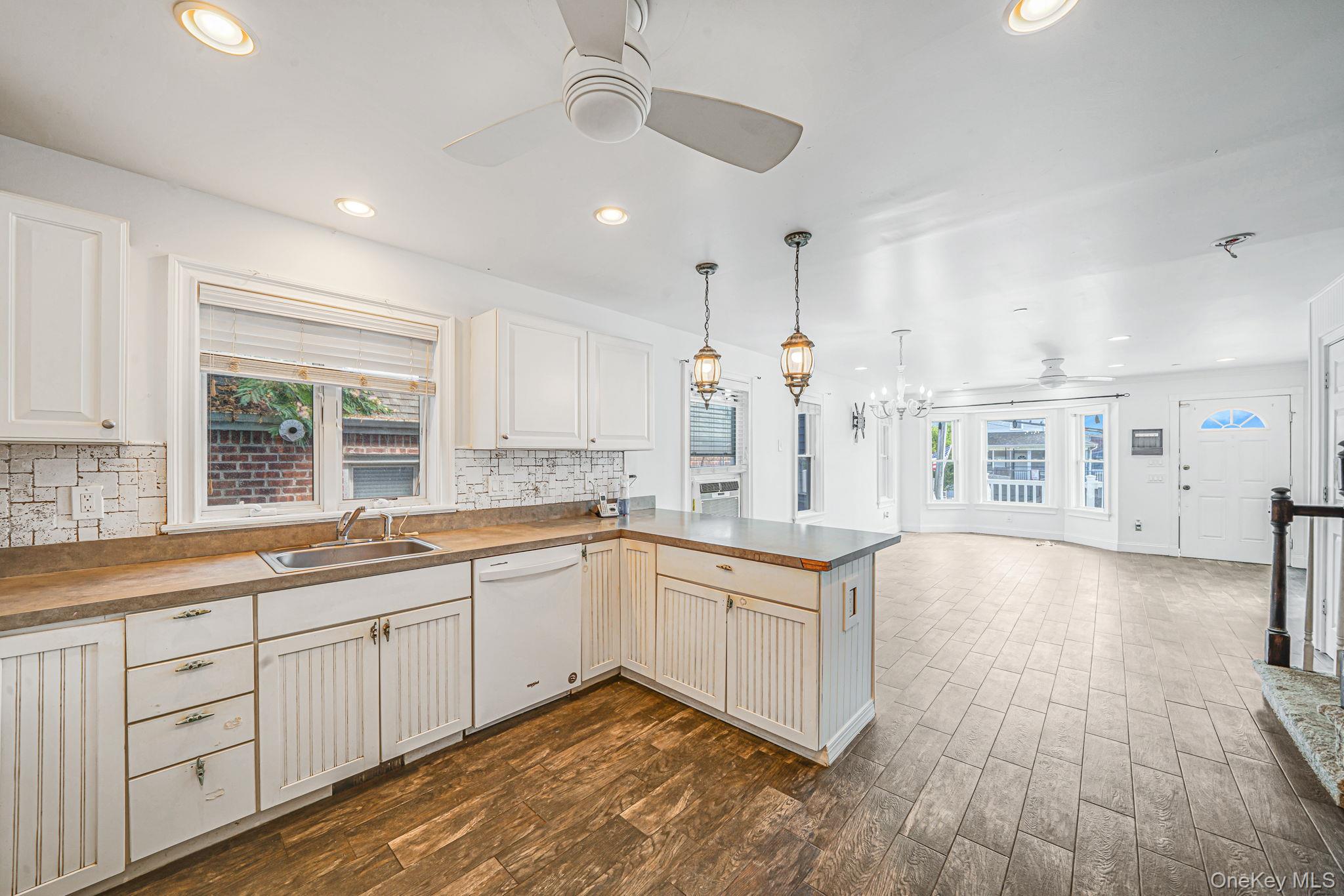 533 Beach 127th Street, Belle Harbor, NY 11694