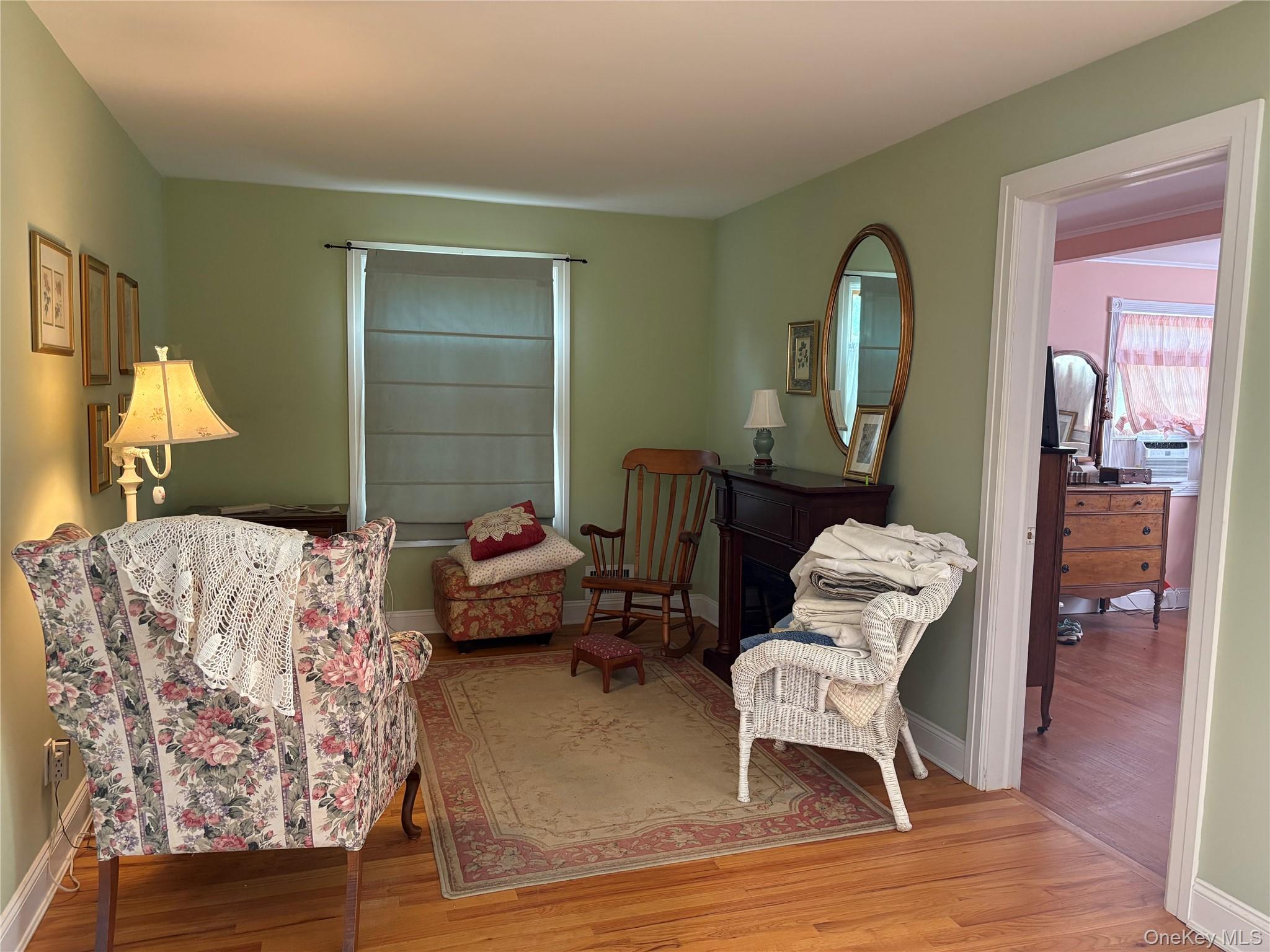 184 Mount Vernon Ave., Medford, NY 11763