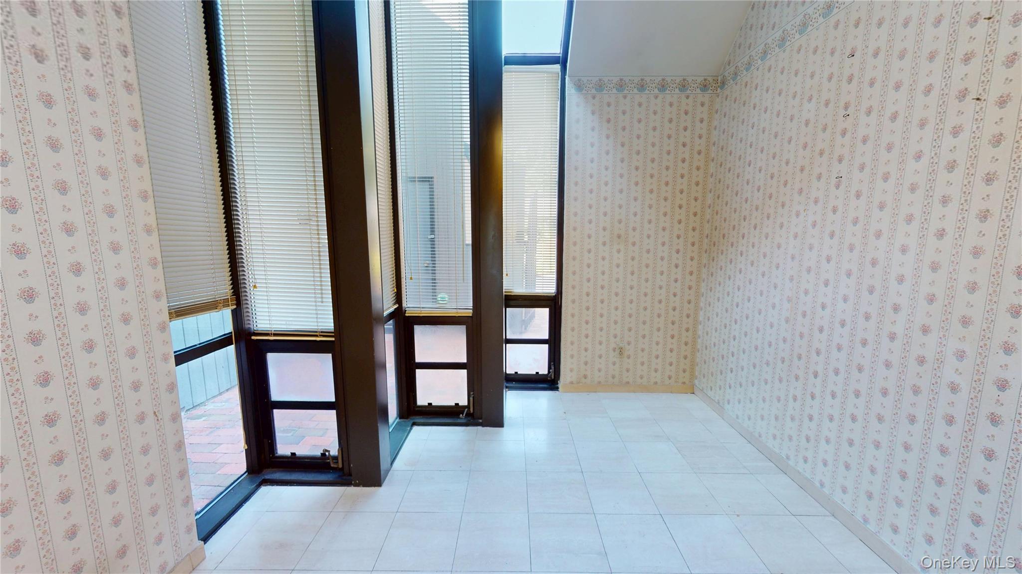 414 Pine Grove Lane, Hartsdale, NY 10530