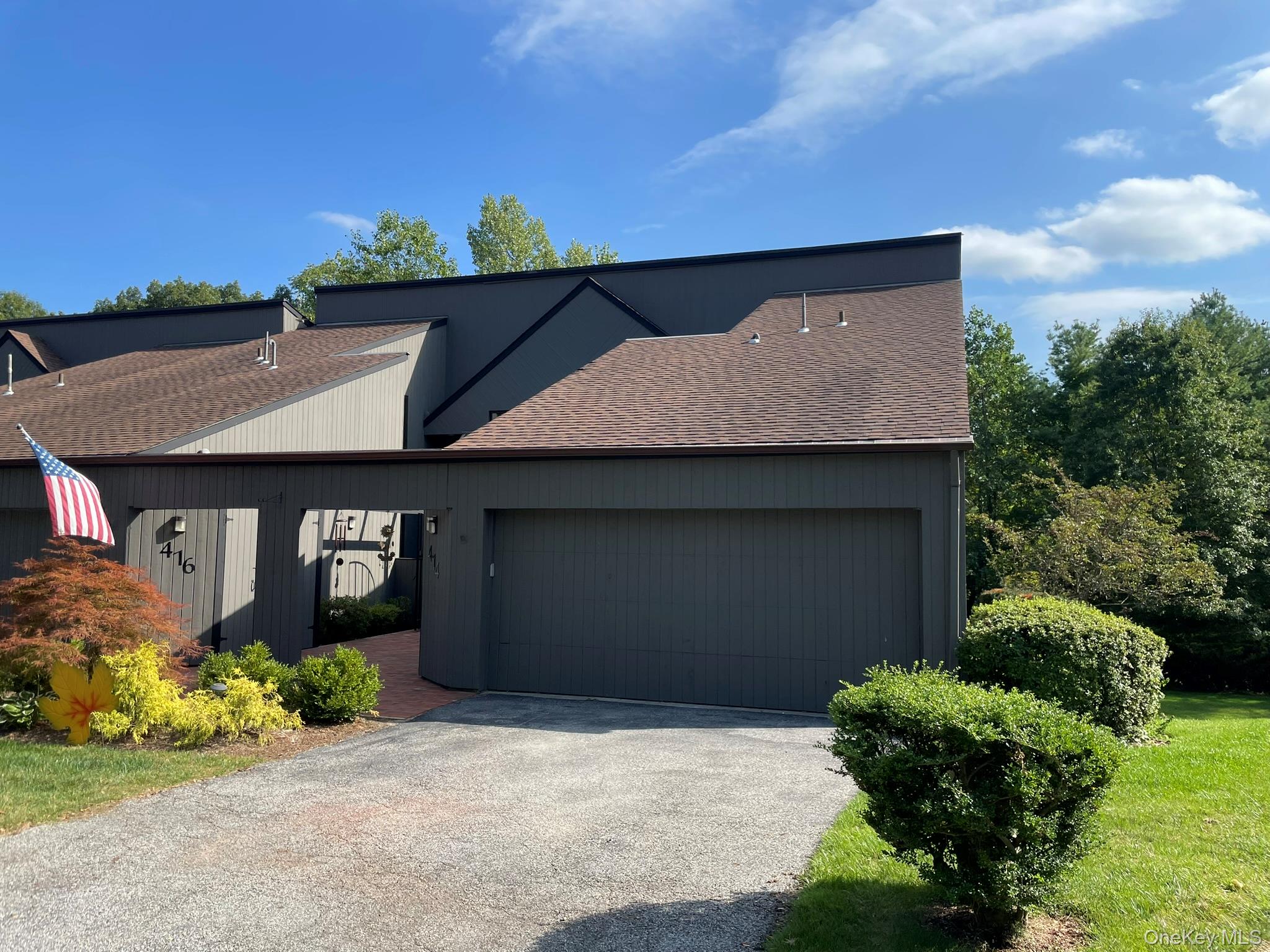 414 Pine Grove Lane, Hartsdale, NY 10530