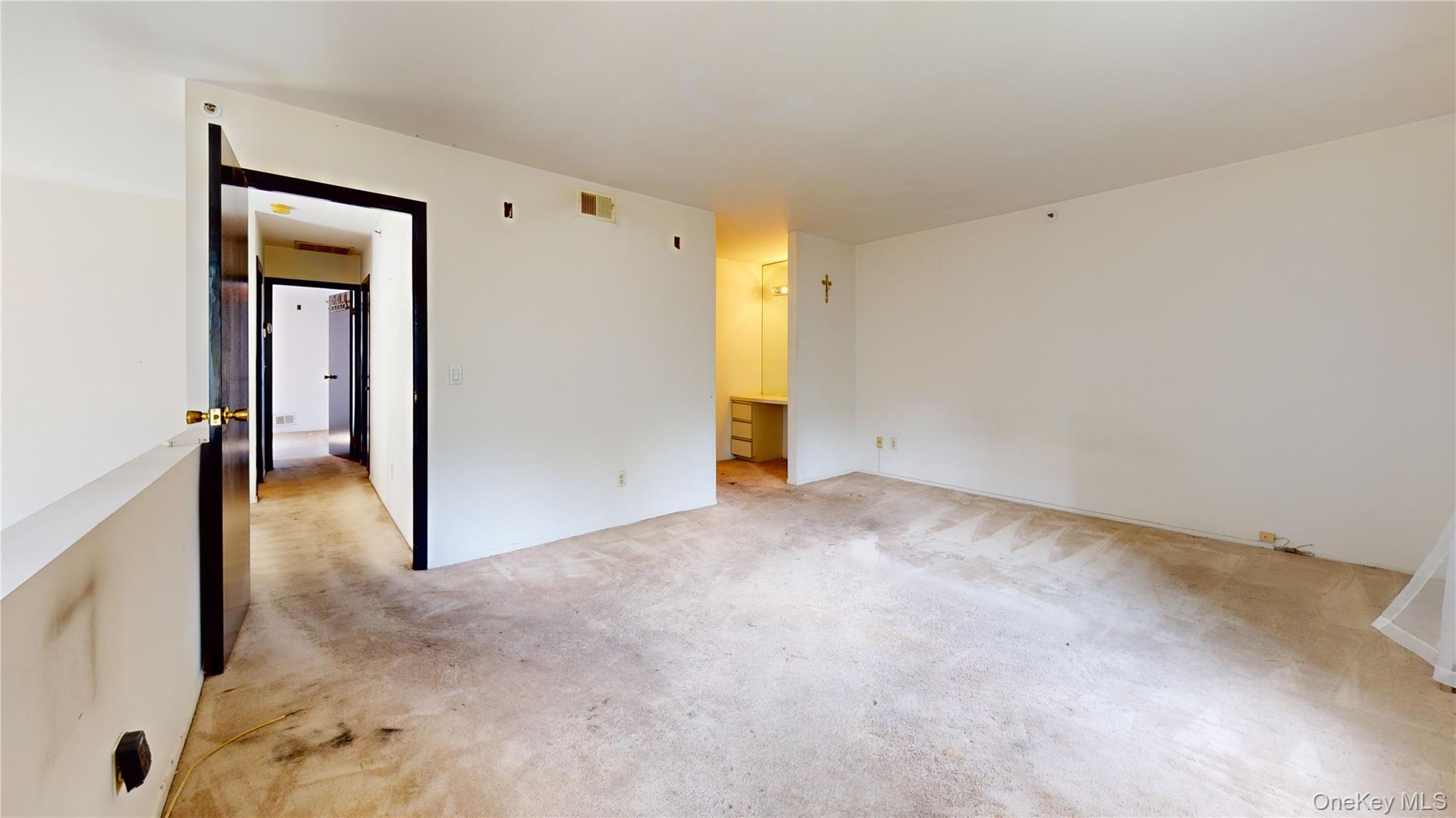 414 Pine Grove Lane, Hartsdale, NY 10530