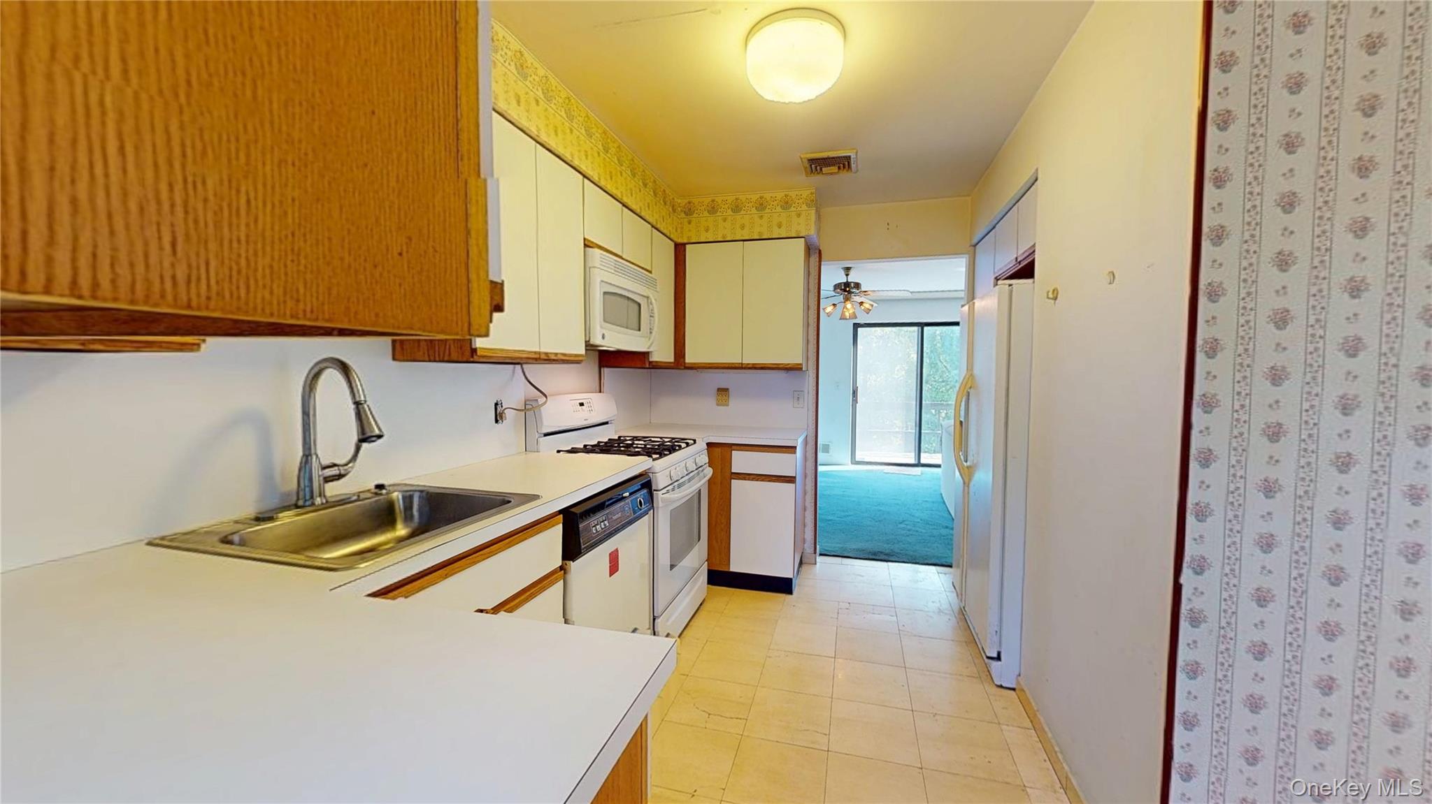 414 Pine Grove Lane, Hartsdale, NY 10530