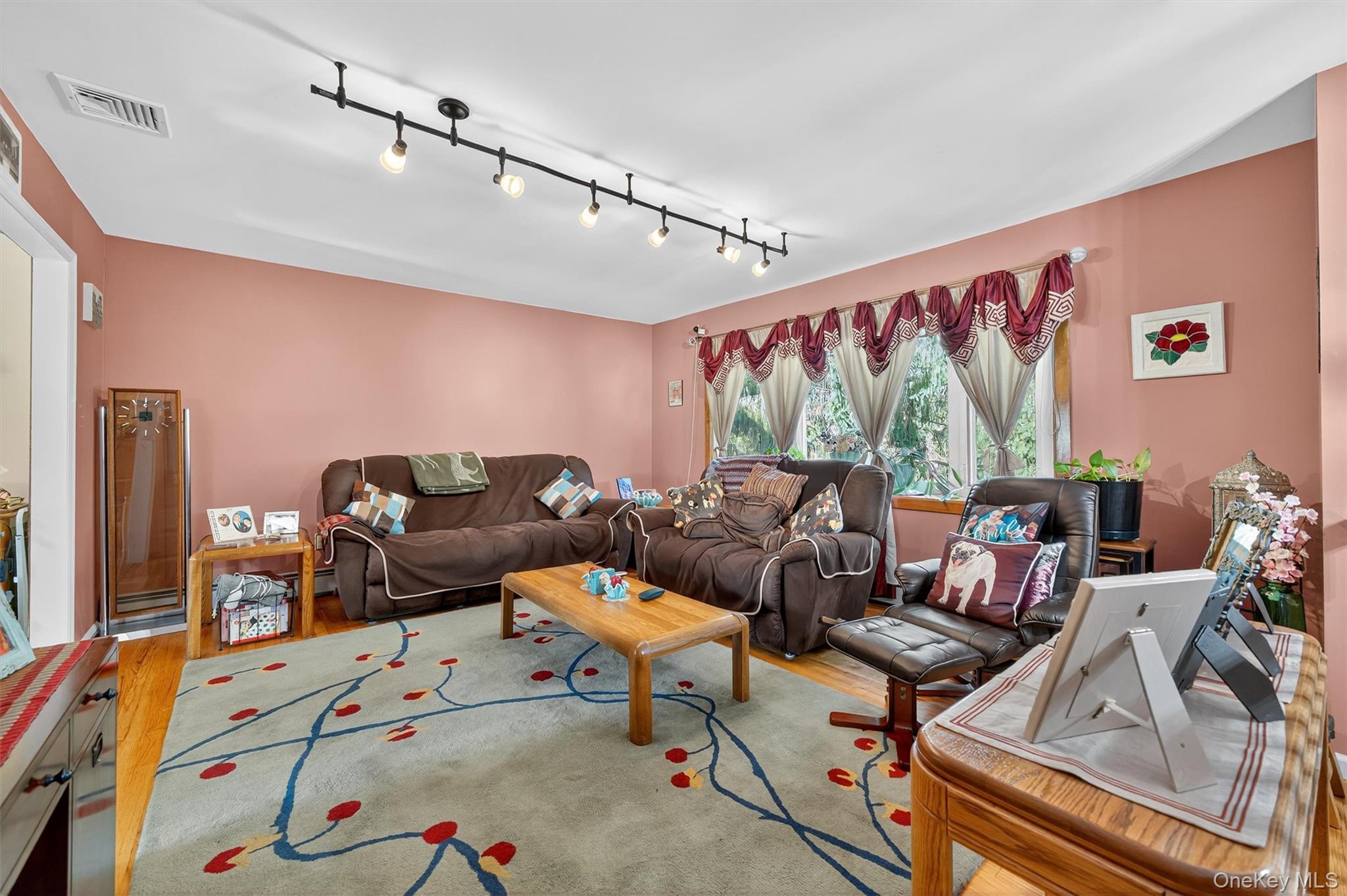 29 Beverly Drive, Warwick, NY 10990