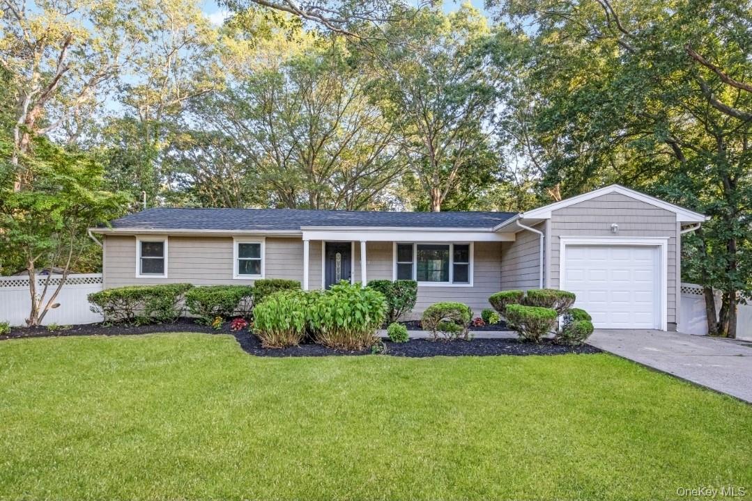 4030 Express Drive S, Ronkonkoma, NY 11779