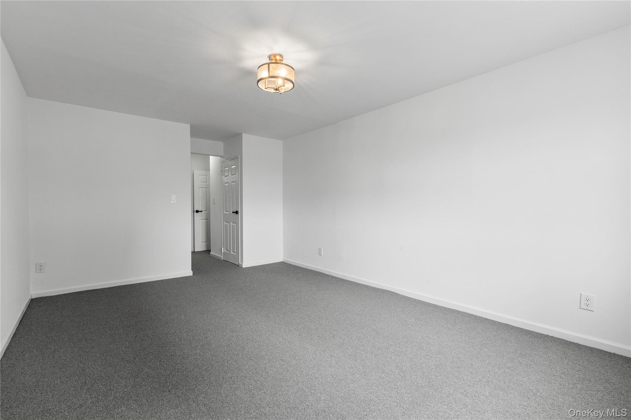740 E Broadway # 3E, Long Beach, NY 11561