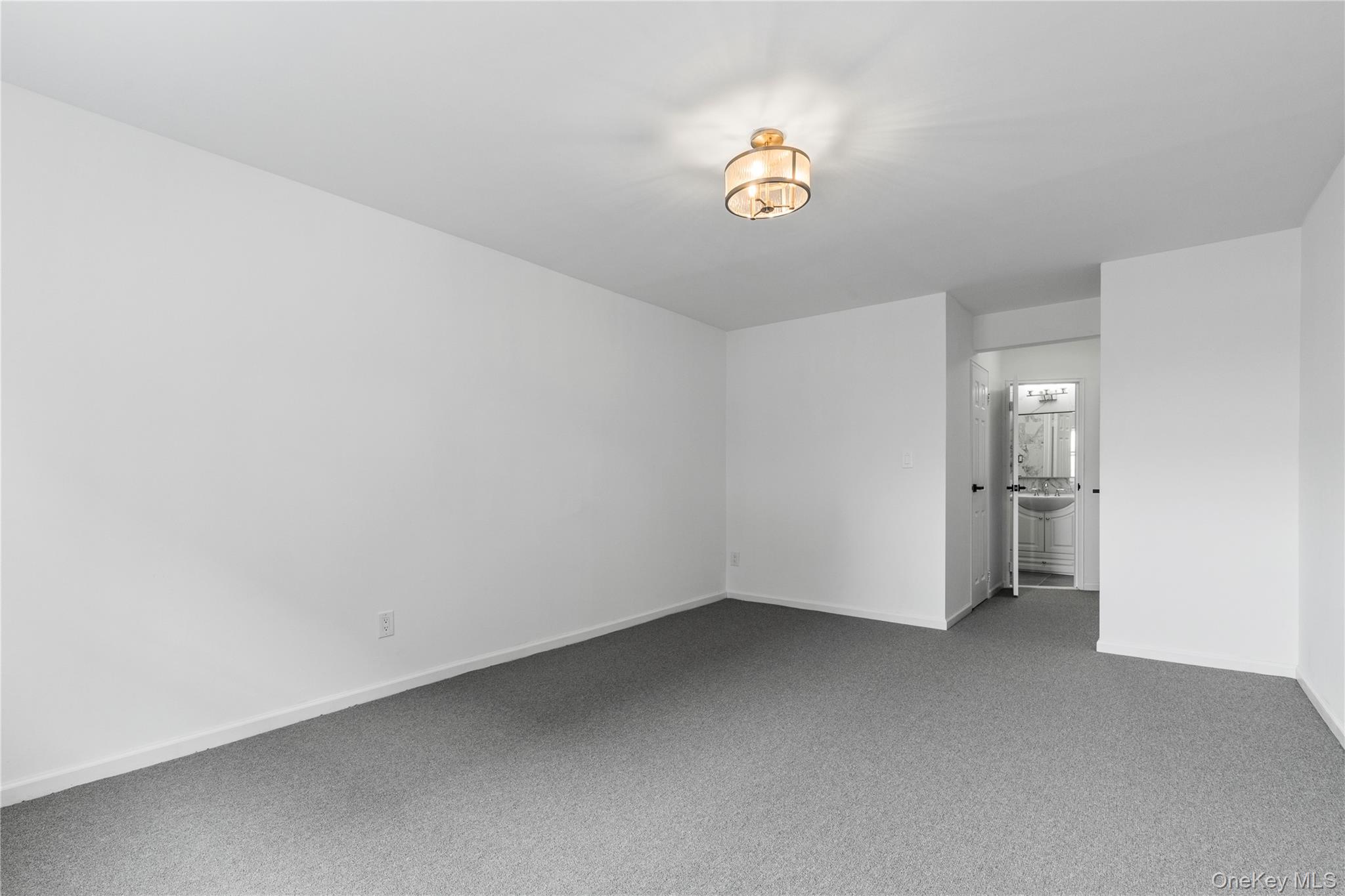 740 E Broadway # 3E, Long Beach, NY 11561