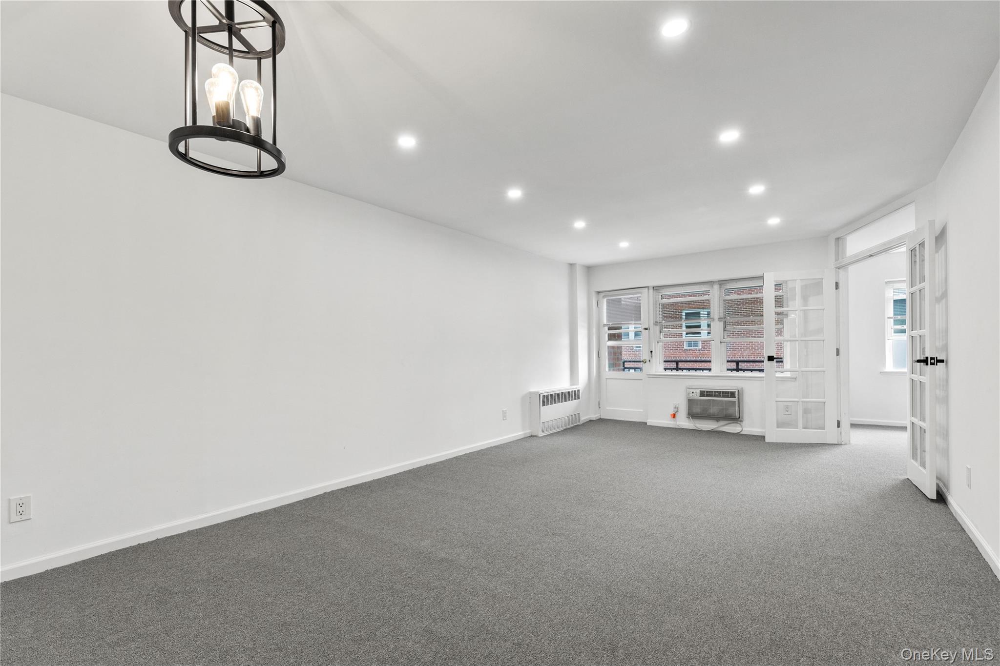 740 E Broadway # 3E, Long Beach, NY 11561