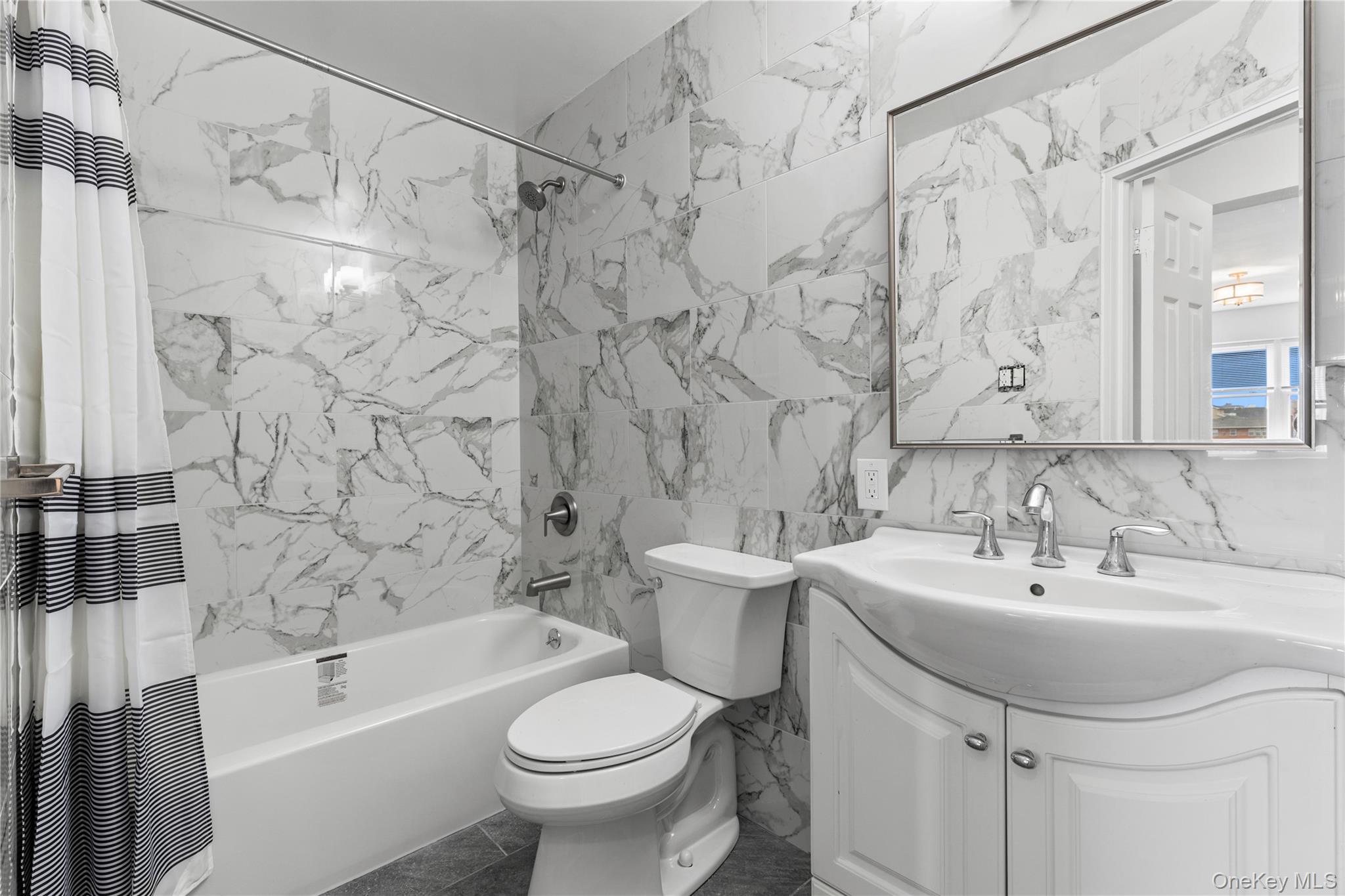 740 E Broadway # 3E, Long Beach, NY 11561