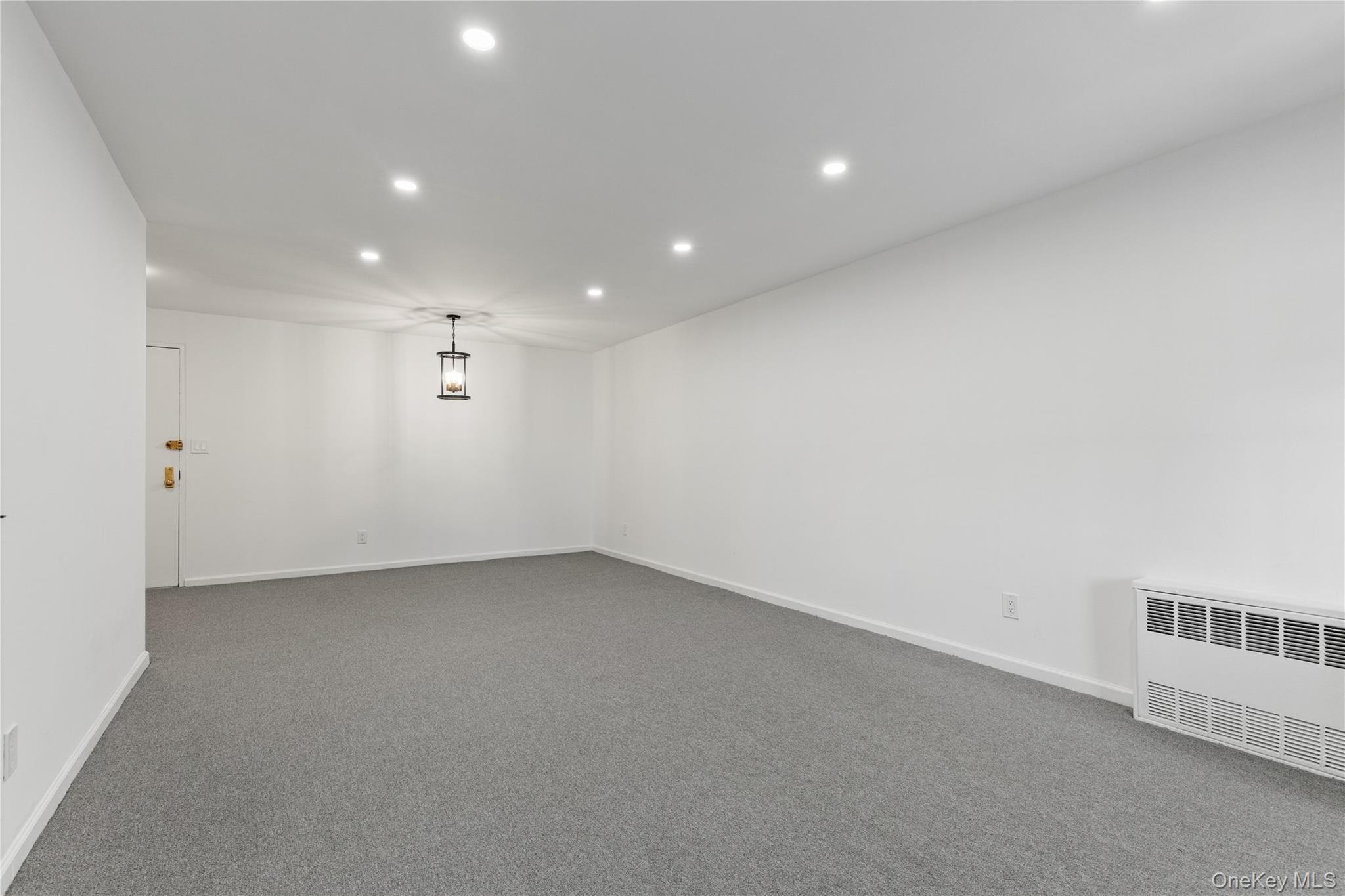 740 E Broadway # 3E, Long Beach, NY 11561