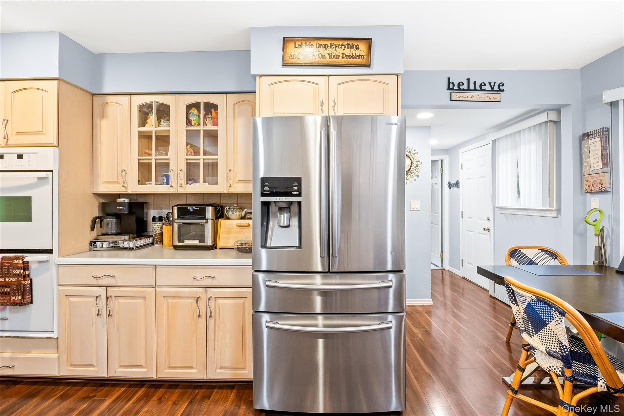 36 Southwick Court S, Plainview, NY 11803