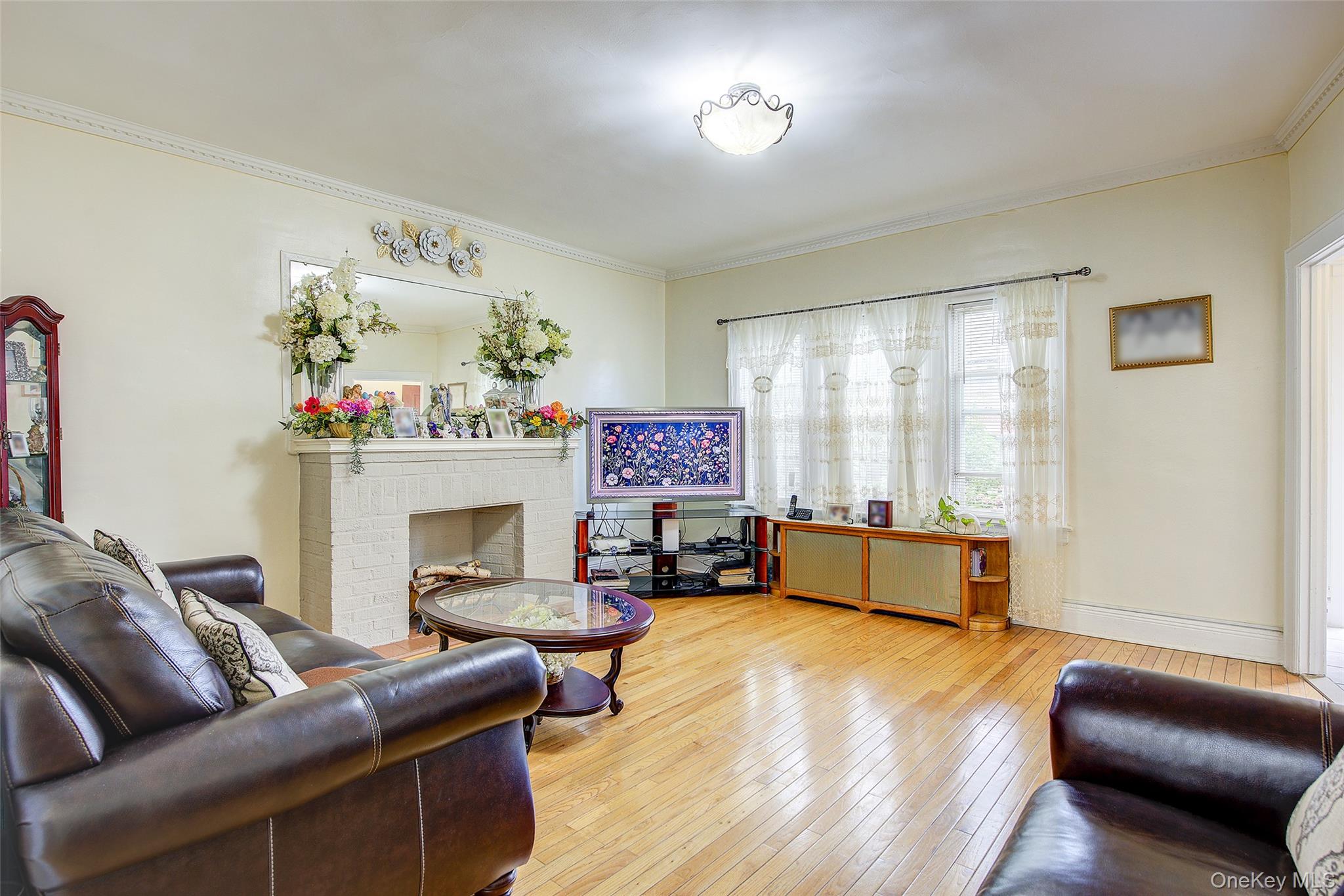 161-10 84th Road, Jamaica Hills, NY 11432