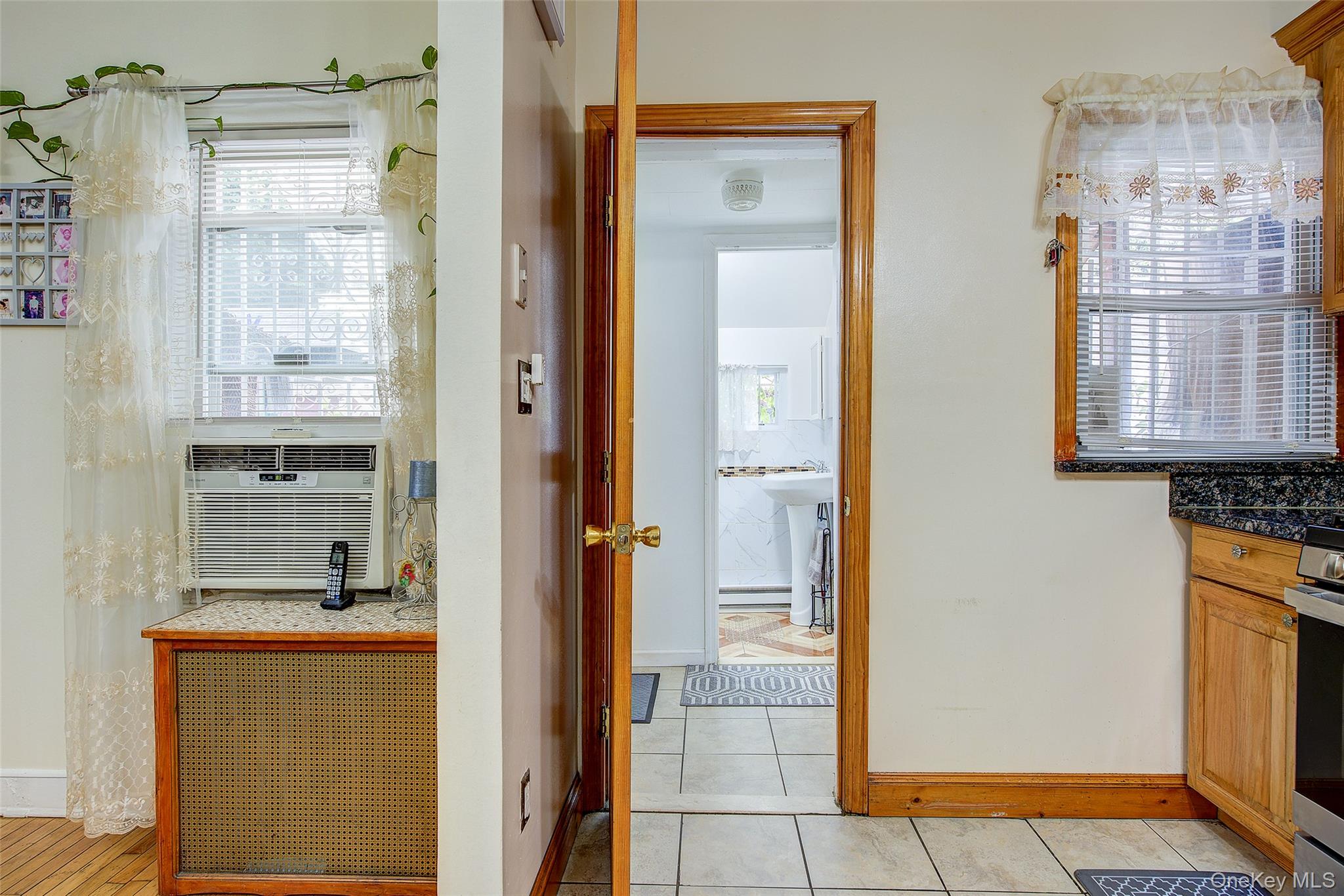 161-10 84th Road, Jamaica Hills, NY 11432