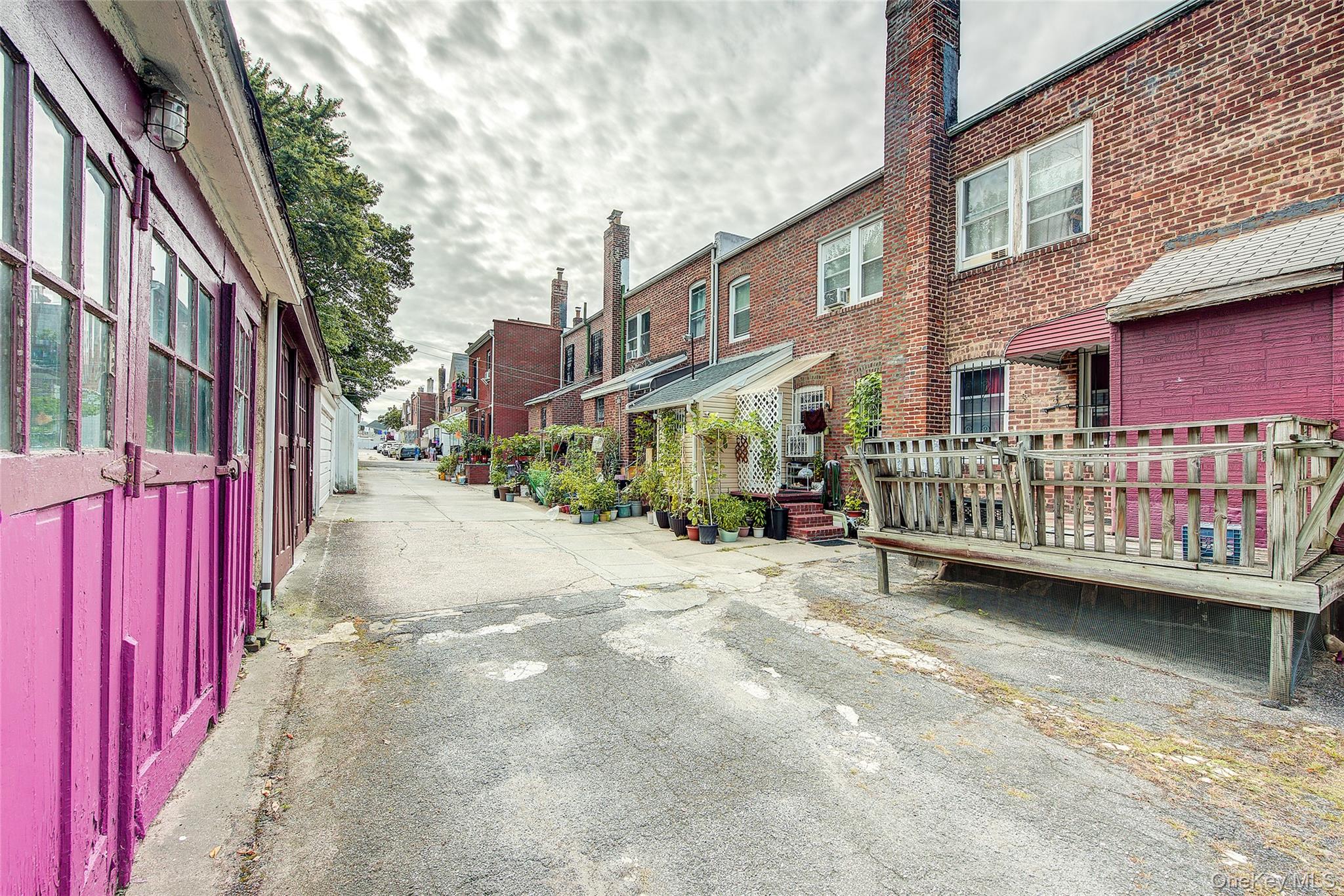 161-10 84th Road, Jamaica Hills, NY 11432