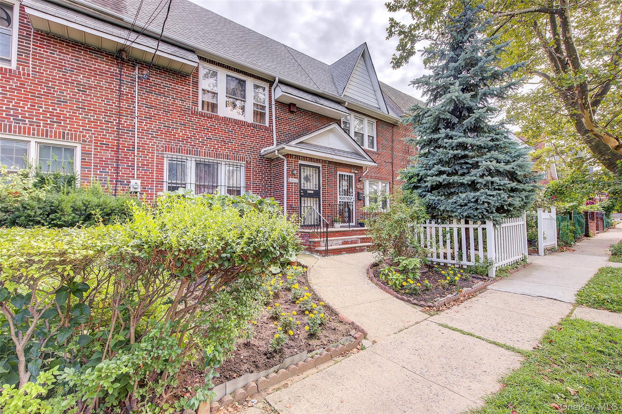 161-10 84th Road, Briarwood, NY 11432