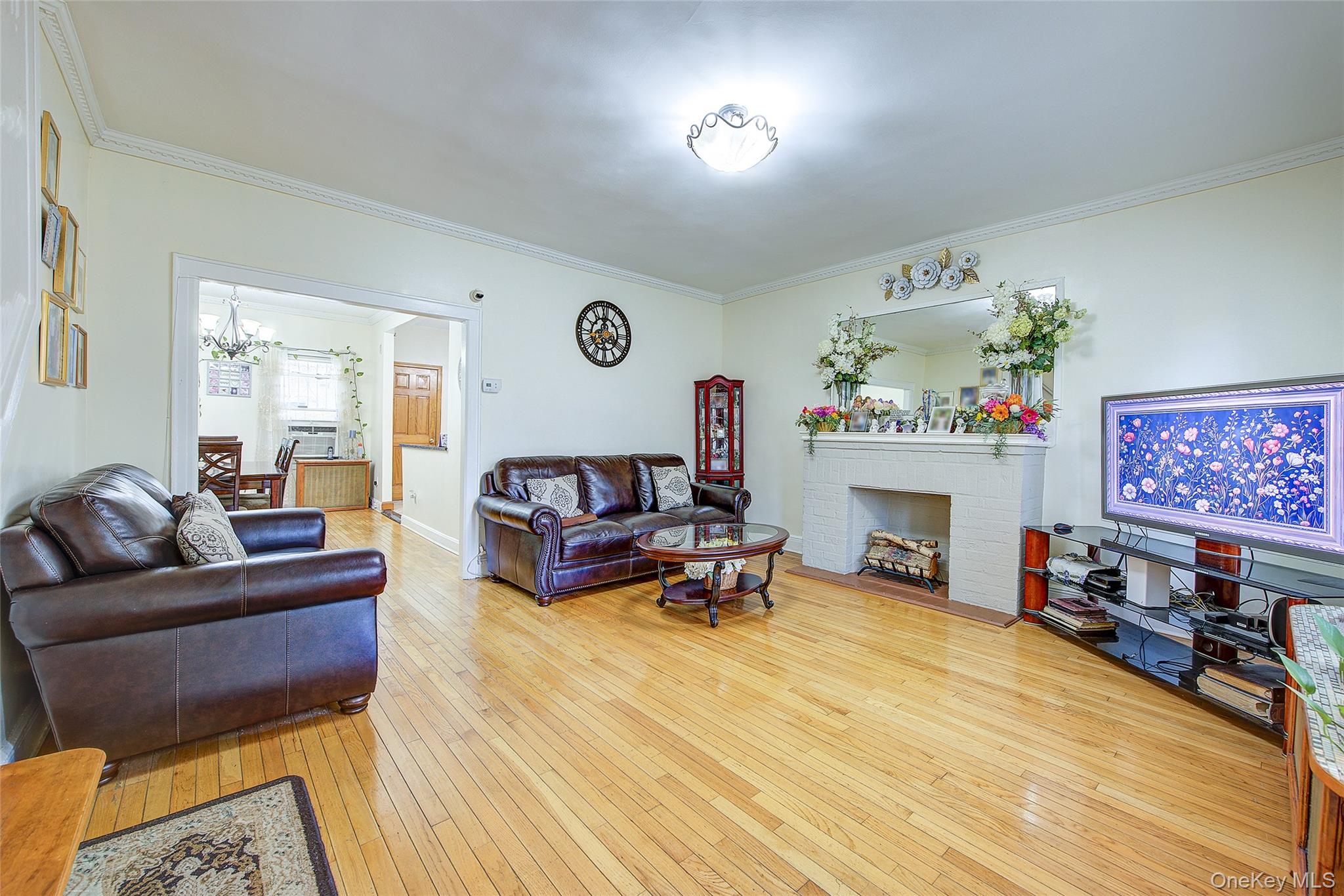 161-10 84th Road, Jamaica Hills, NY 11432