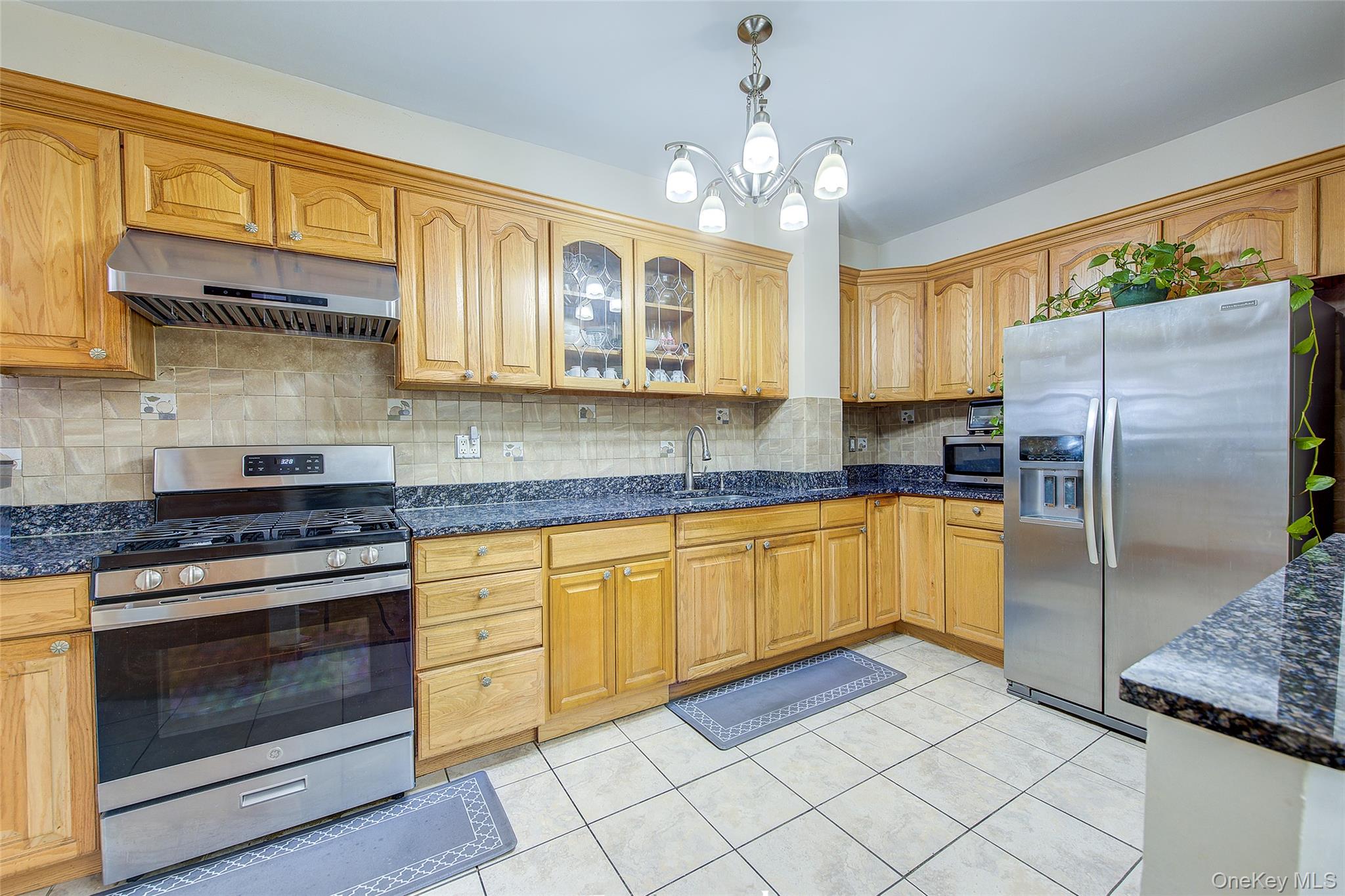 161-10 84th Road, Jamaica Hills, NY 11432